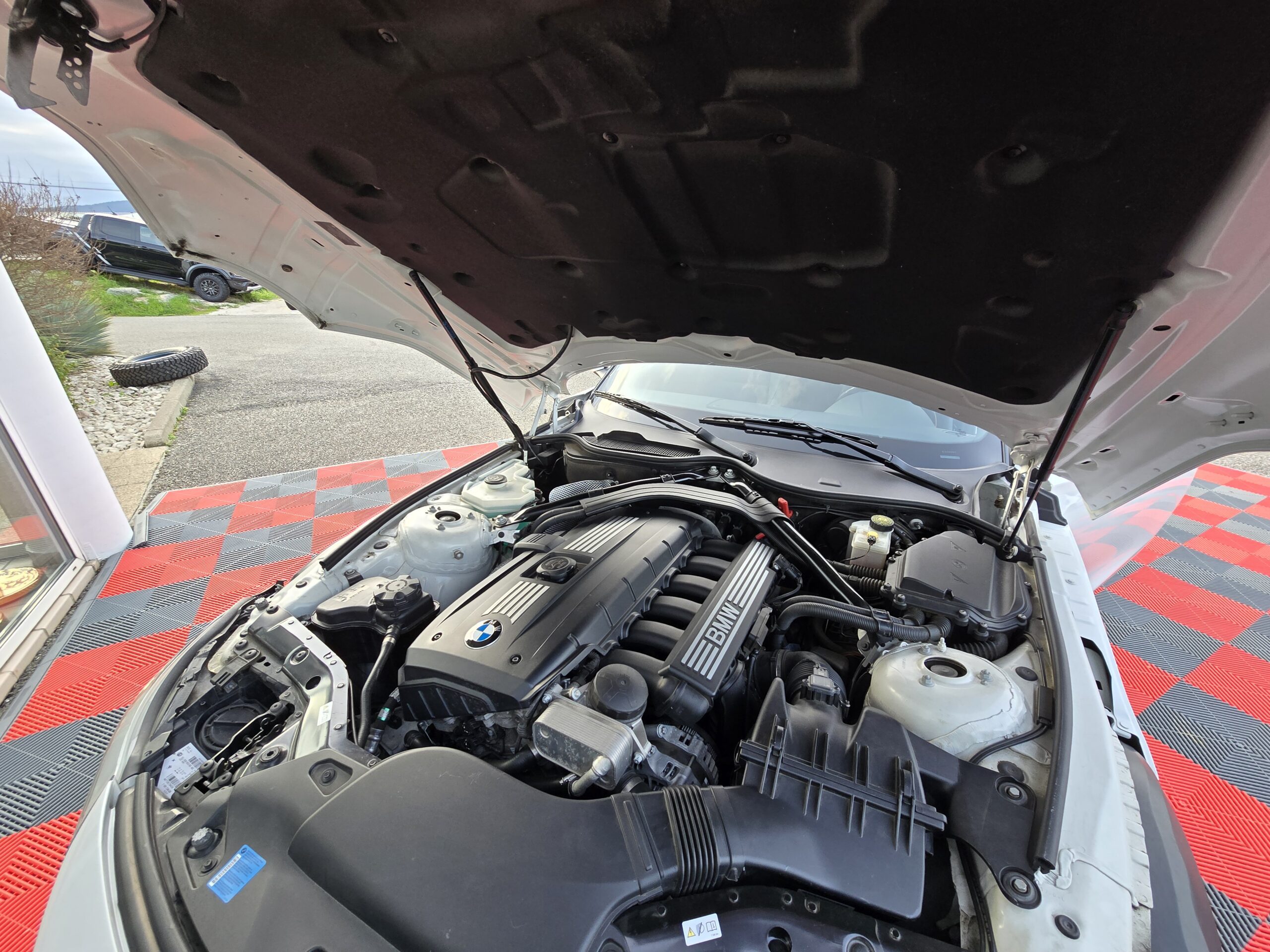 Photo BMW Z4 23I 2.3 204 CH (E89) BVM LUXE - 42 900KM - ORIGINE FRANCE - ECHAPPEMENT REMUS