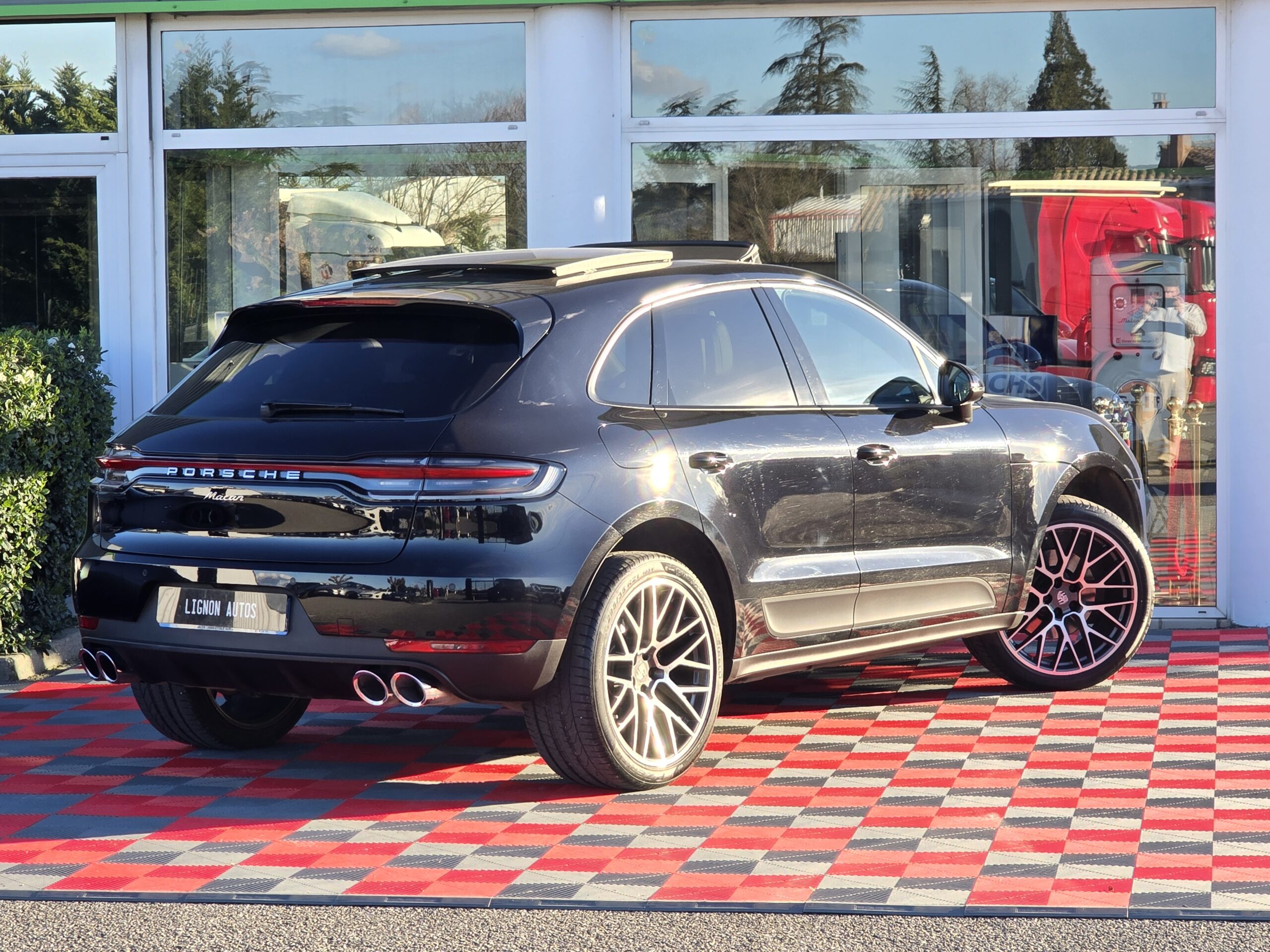Photo PORSCHE MACAN 2.0 245CH PDK KEYLESS/BOSE/TOIT PANO