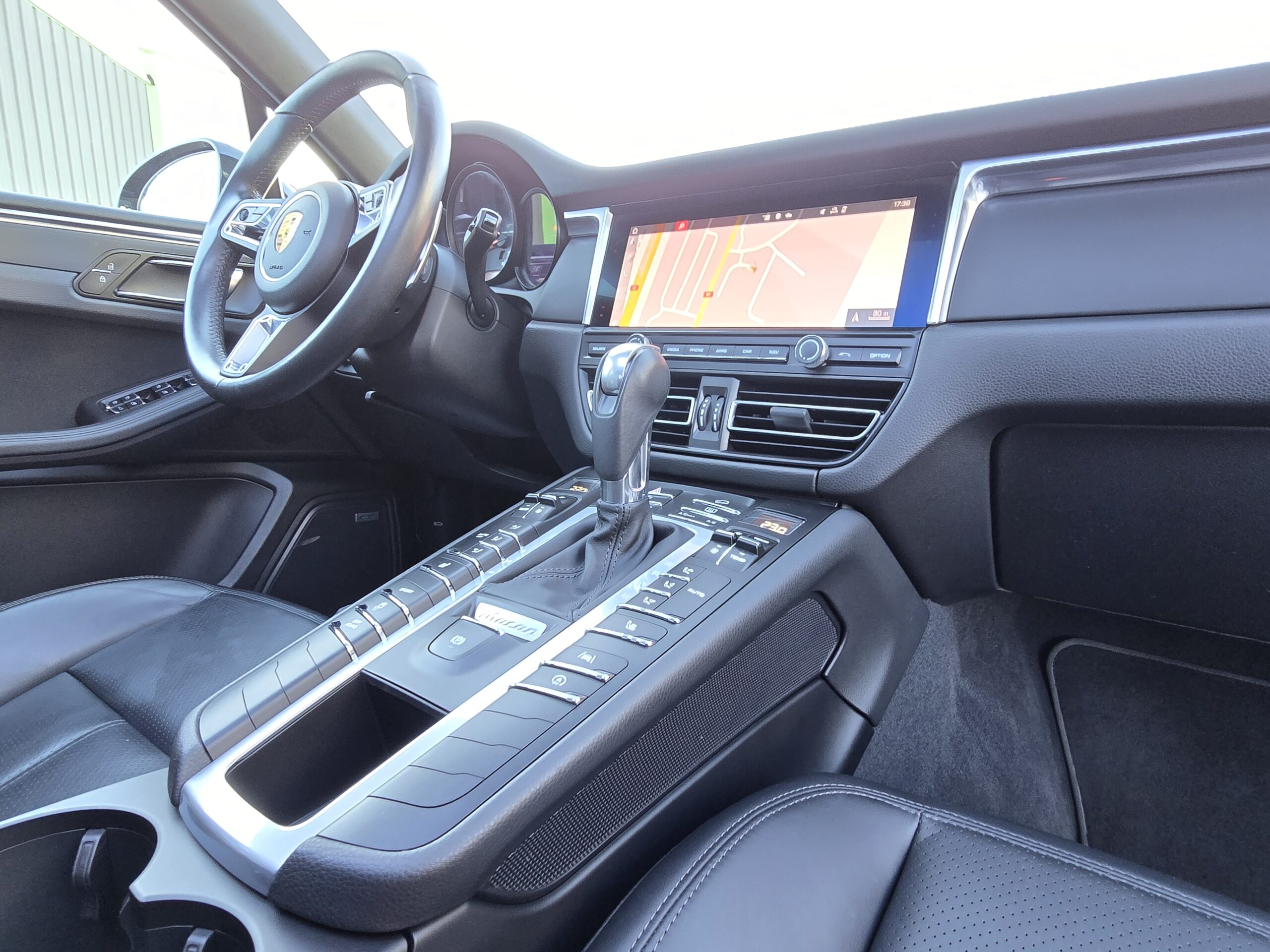 Photo PORSCHE MACAN 2.0 245CH PDK KEYLESS/BOSE/TOIT PANO