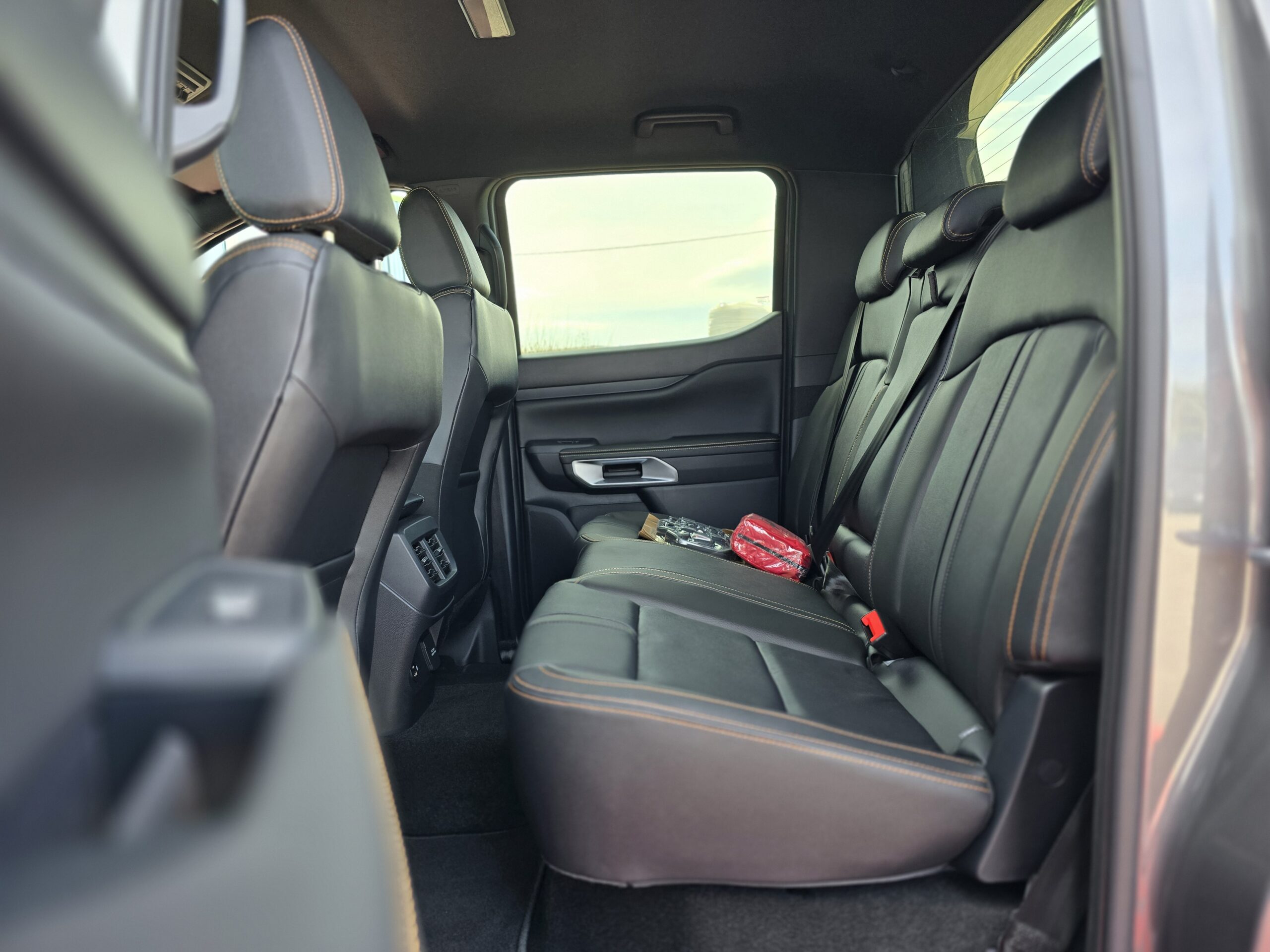 Photo FORD RANGER 3.0 V6 240 WILDTRAK BVA10 SANS MALUS DISPONIBLE IMMEDIATEMENT