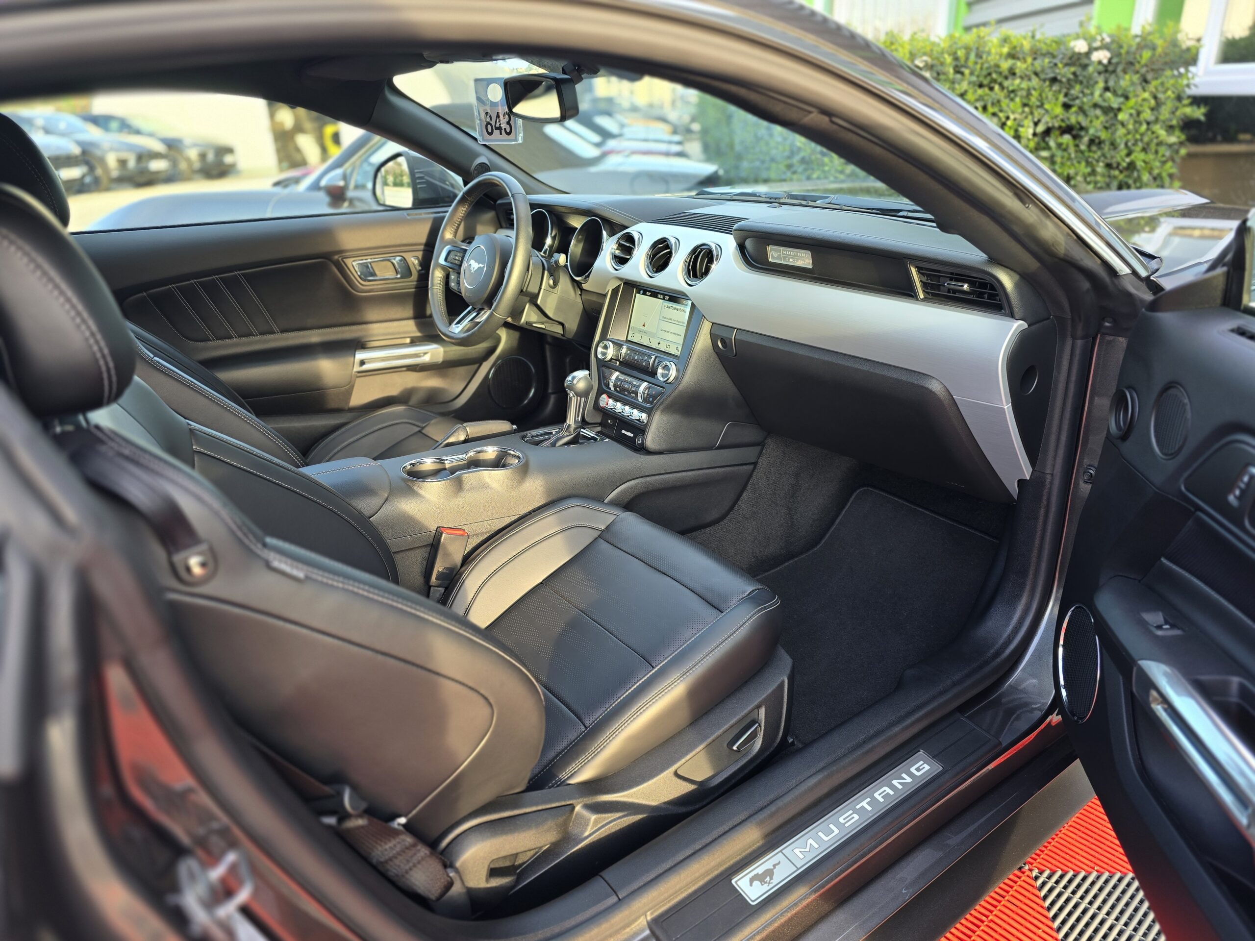 Photo Ford Mustang Fastback GT 5.0l V8 421 Premium Echappement Borla