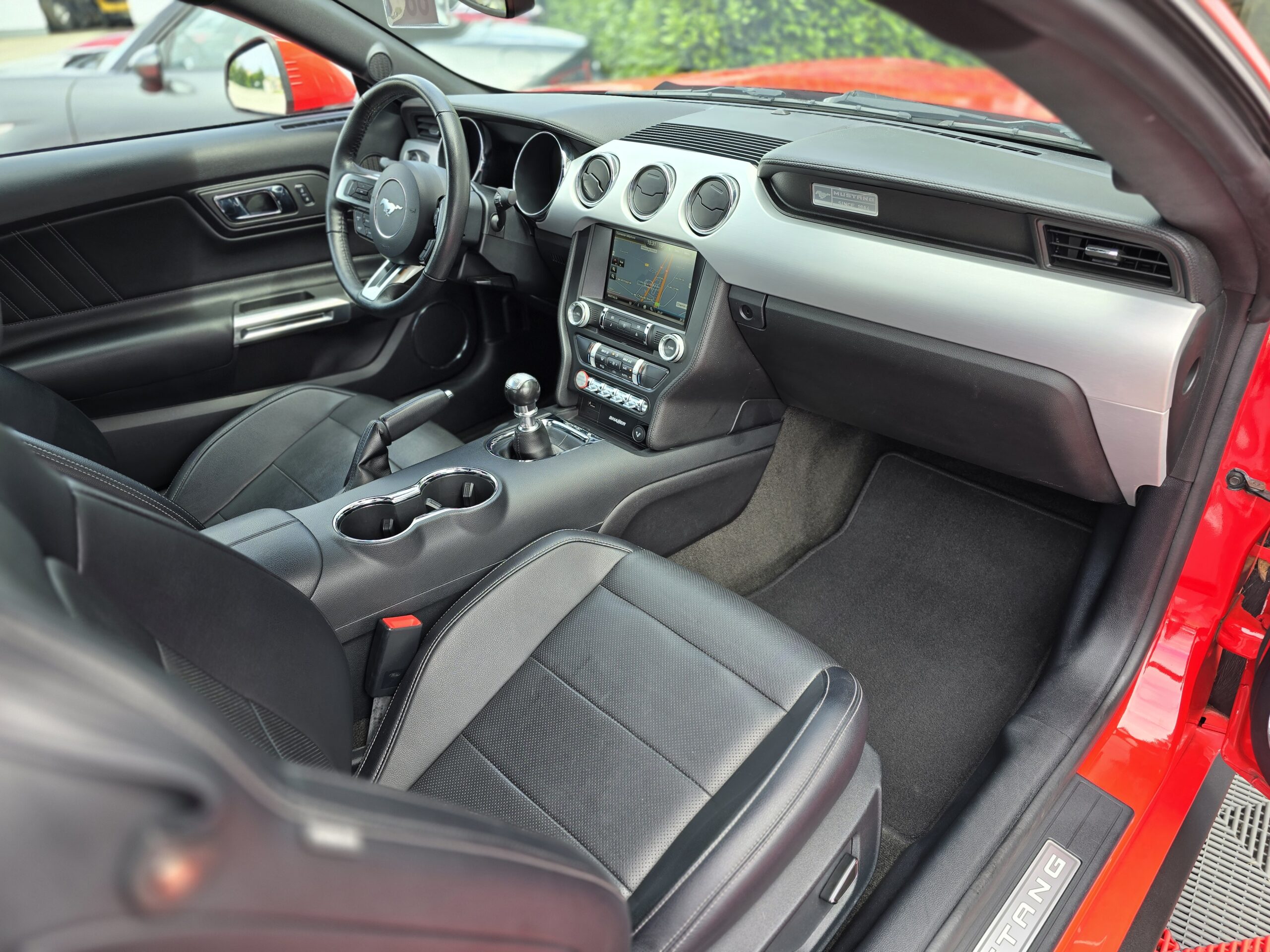 Photo Ford Mustang Fastback 2.3 Ecoboost 317 - Origine France - Pas de malus