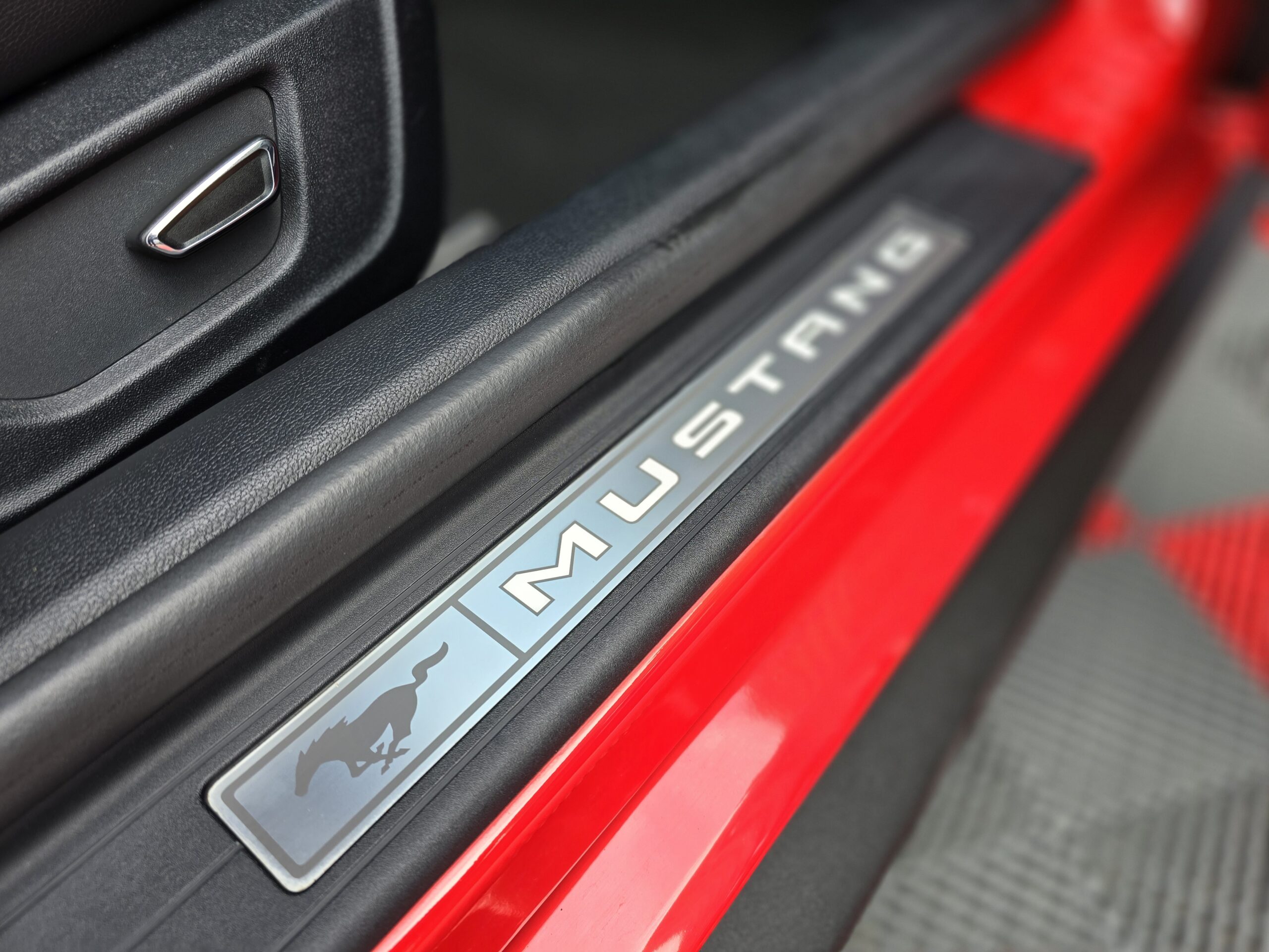 Photo Ford Mustang Fastback 2.3 Ecoboost 317 - Origine France - Pas de malus