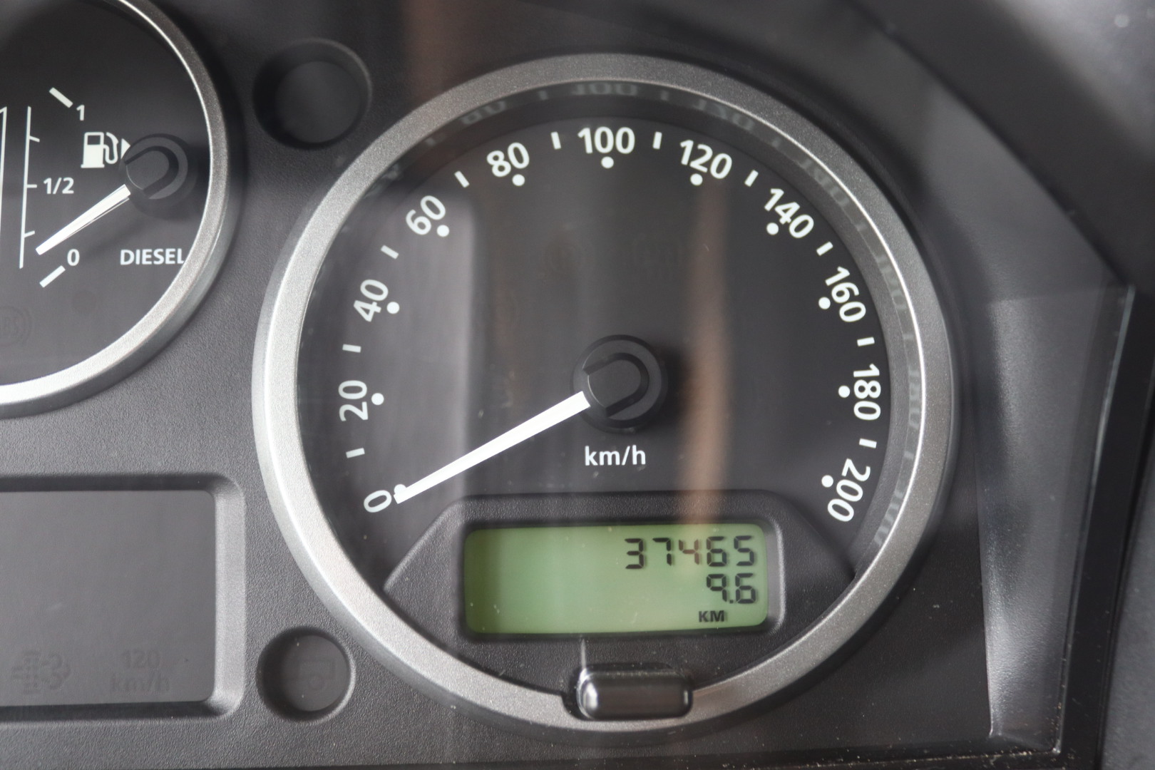 Photo Land Rover Defender 110 2.2 Td4 SW 7 Places LXV "65ème anniversaire"