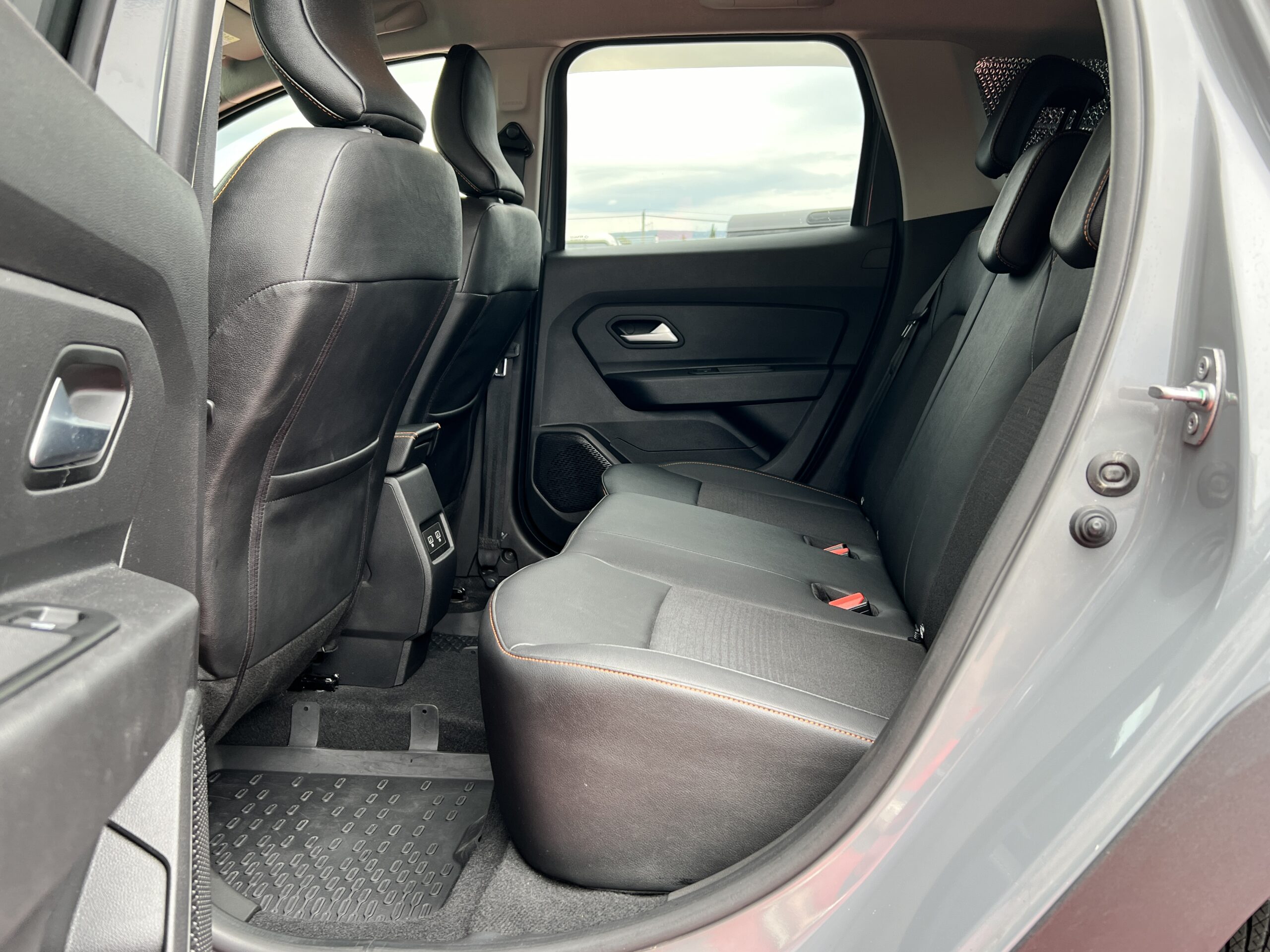 Photo Dacia Duster Extreme Blue dCi 115 4x4 Équipé