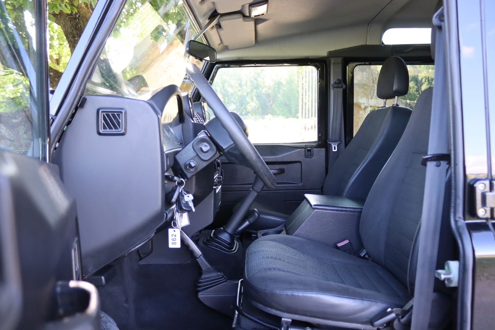 Photo Land Rover Defender 110 td4 2.4 7 places