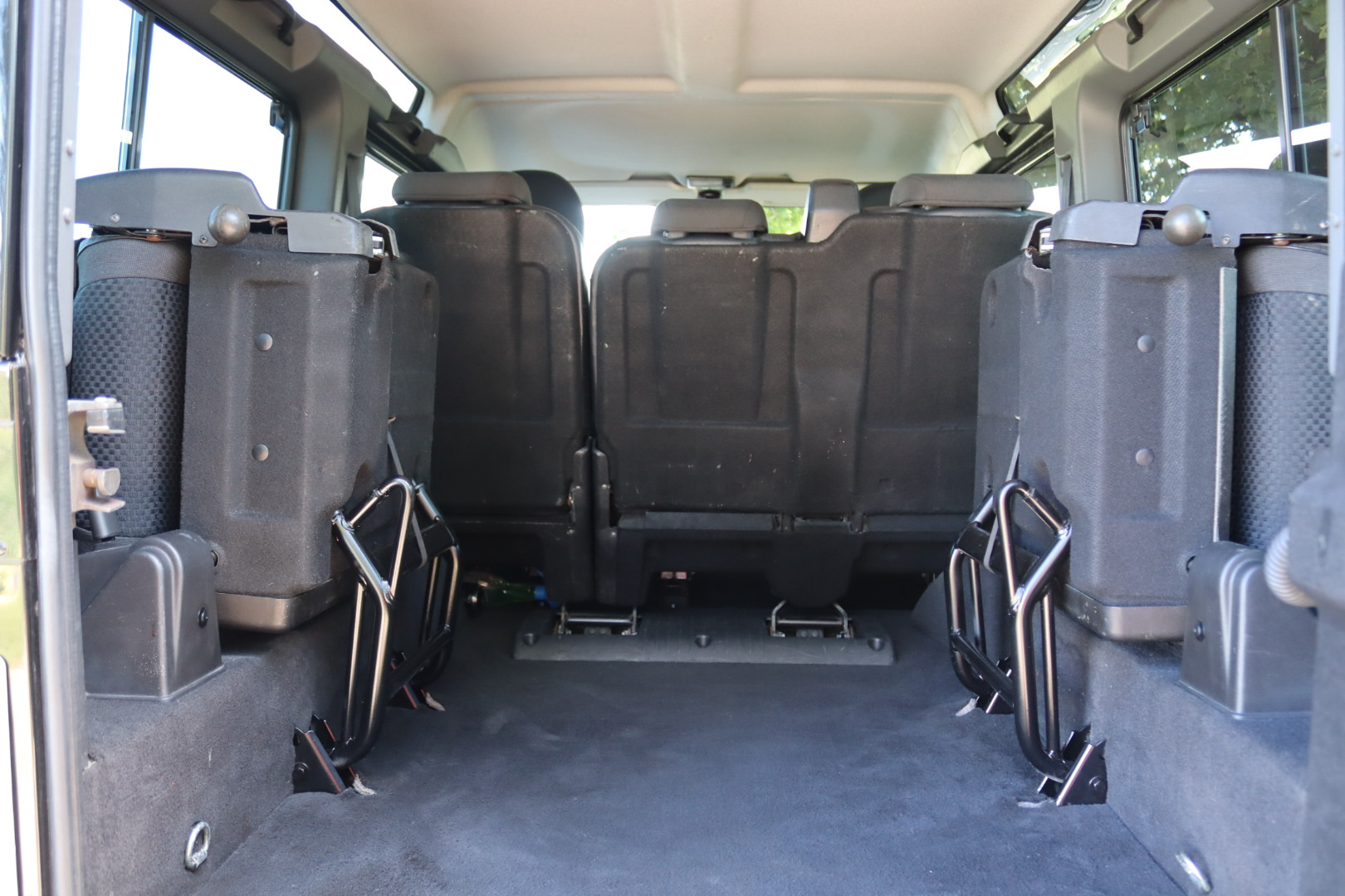 Photo Land Rover Defender 110 td4 2.4 7 places
