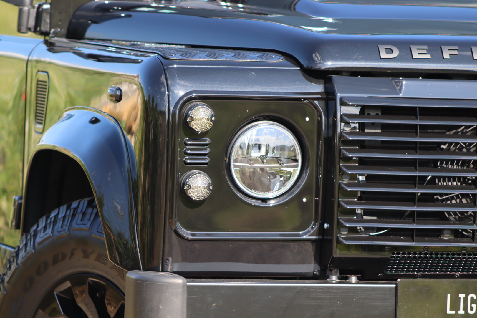 Photo Land Rover Defender 110 td4 2.4 7 places