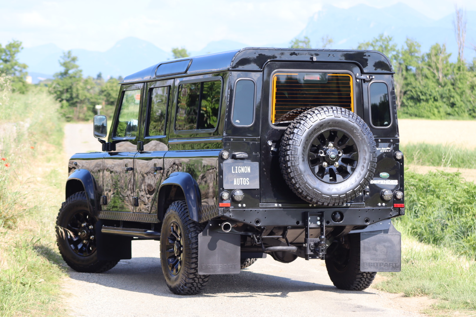 Photo Land Rover Defender 110 td4 2.4 7 places