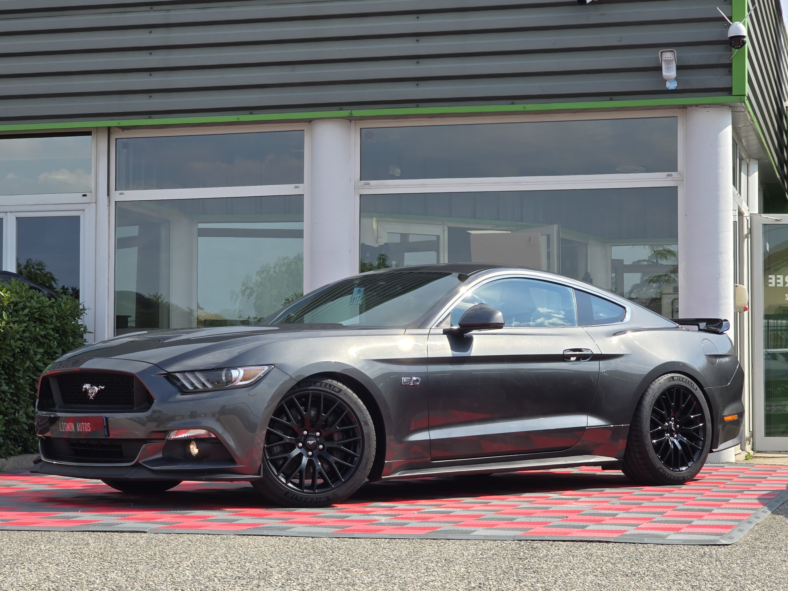 Photo Ford Mustang Fastback GT 5.0l V8 421 Premium BVA Échappement Asch