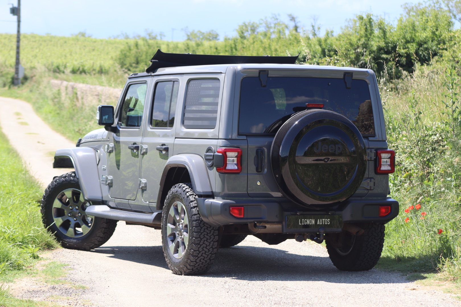 Photo Jeep Wrangler JL 2.0 T 272CH Unlimited Overland / Echappement Sport / Attelage
