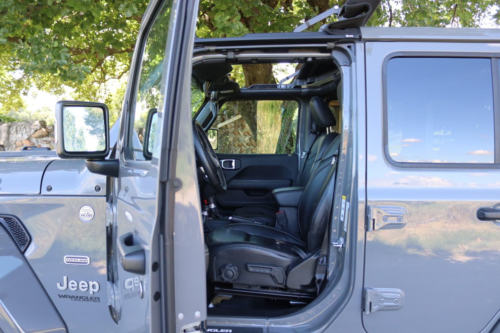 Photo Jeep Wrangler JL 2.0 T 272CH Unlimited Overland / Echappement Sport / Attelage