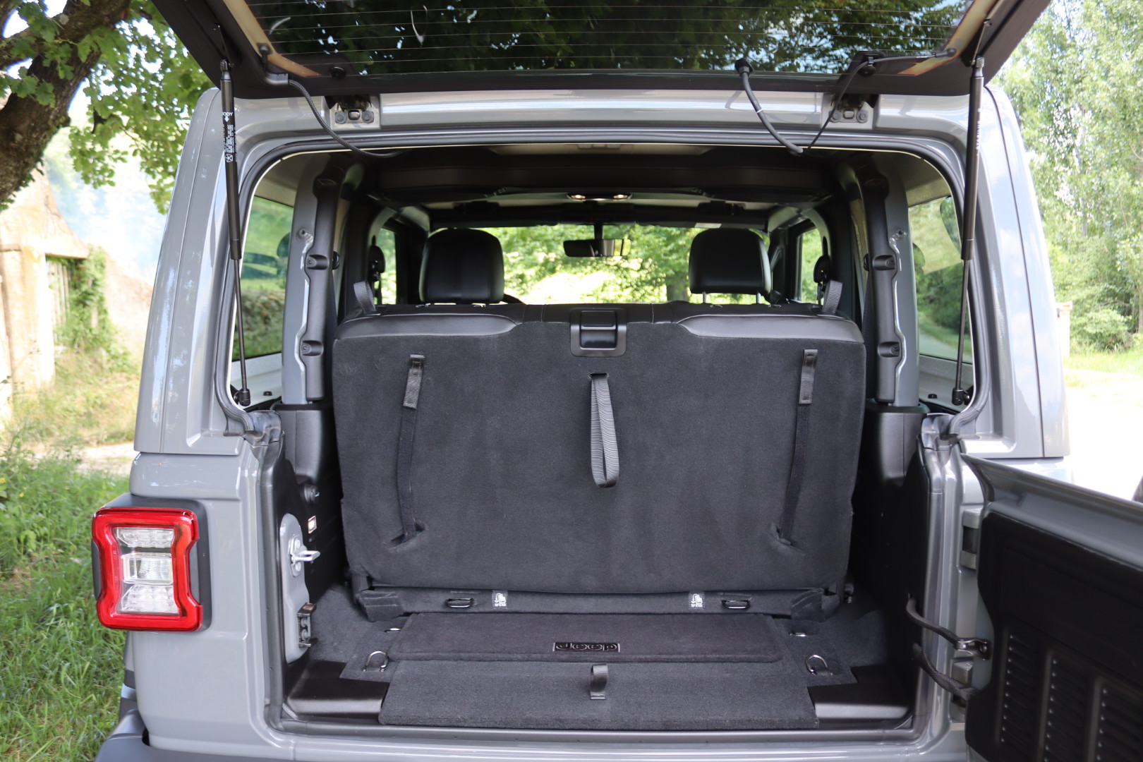 Photo Jeep Wrangler Sahara 2.0L T 272ch 4x4 BVA8 Full Leds