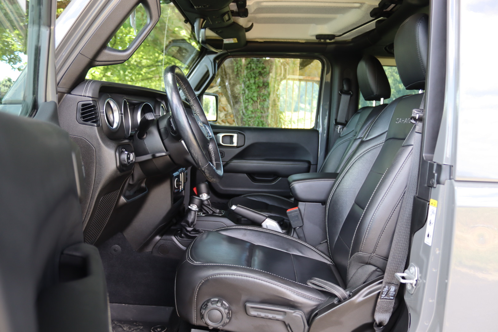 Photo Jeep Wrangler Sahara 2.0L T 272ch 4x4 BVA8 Full Leds