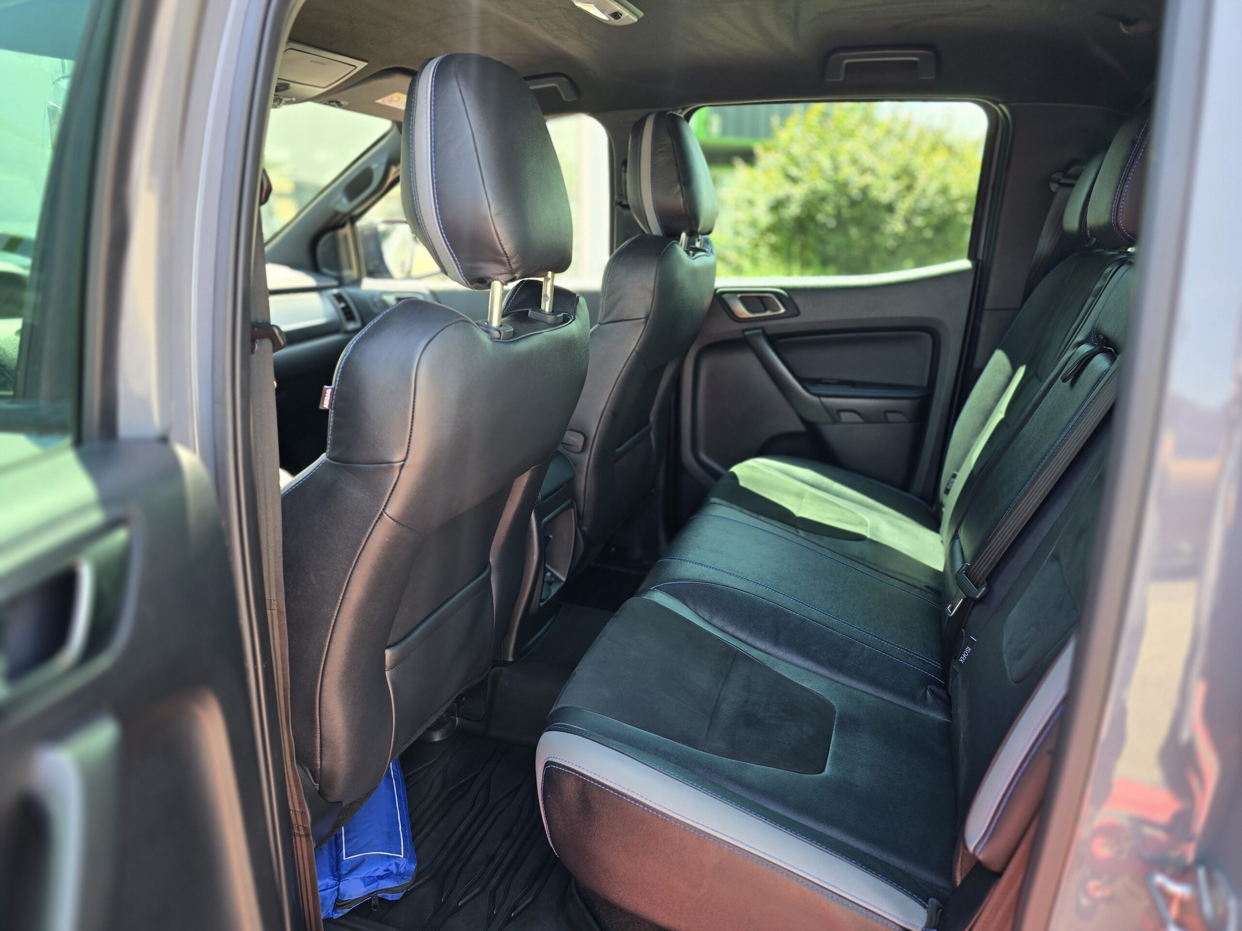 Photo Ford Ranger Raptor Double Cabine 2.0 TDCi 213 EcoBlue BVA10 + Chauffage Webastoo
