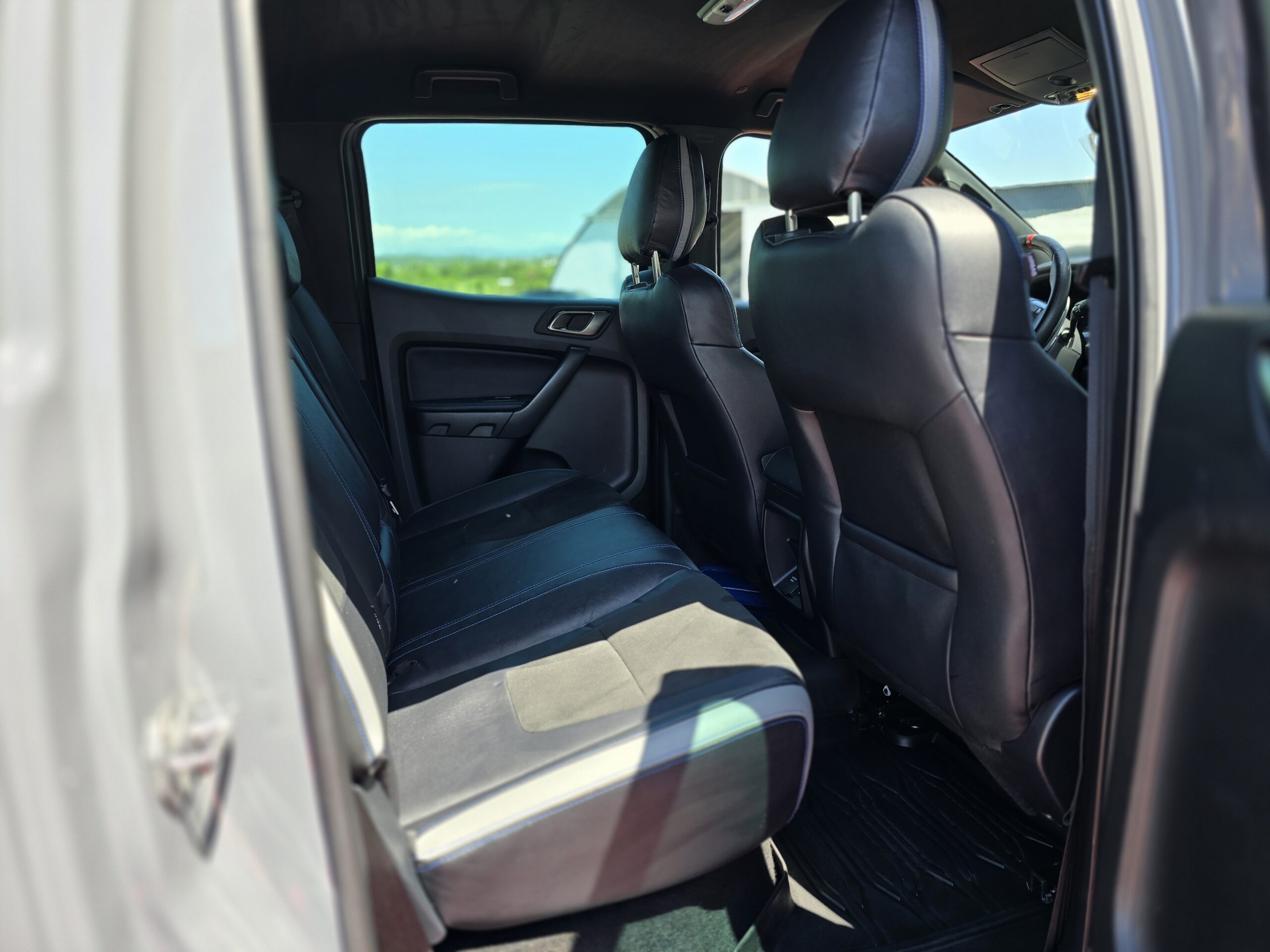 Photo Ford Ranger Raptor Double Cabine 2.0 TDCi 213 EcoBlue BVA10 + Chauffage Webastoo