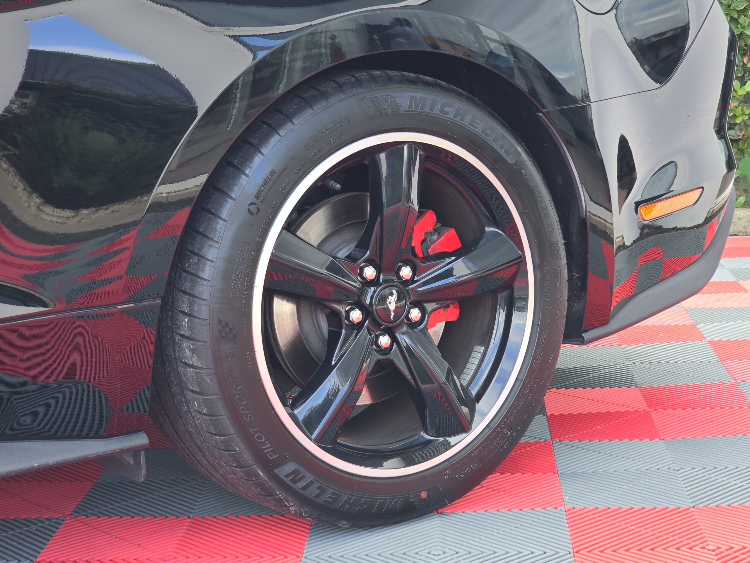 Photo Ford Mustang Bullitt Gt 5.0l V8 460 CV avec Magneride