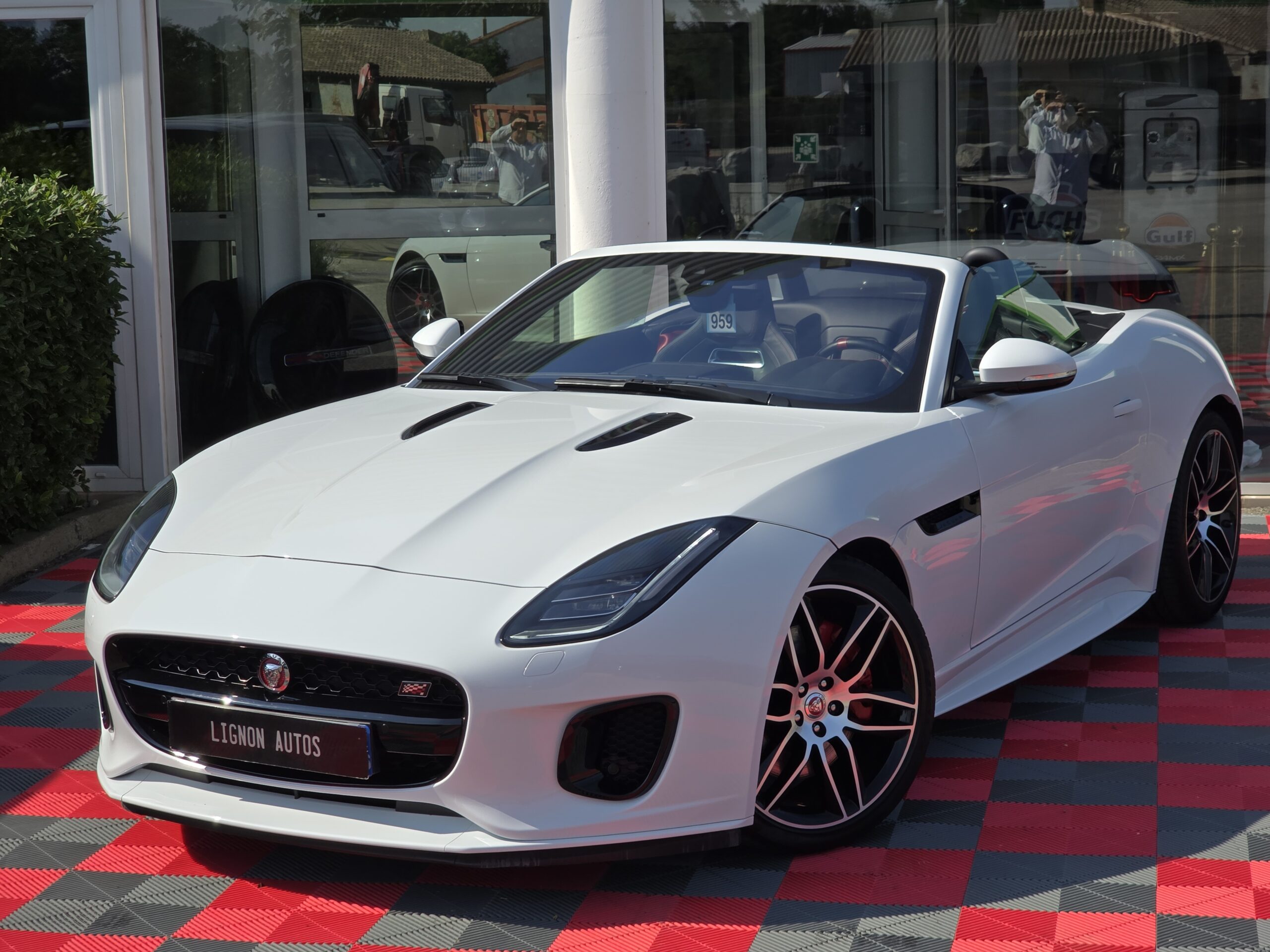 Photo Jaguar F-Type Cabriolet 3.0 V6 Suralimenté 340ch Chequered Flag BVA8