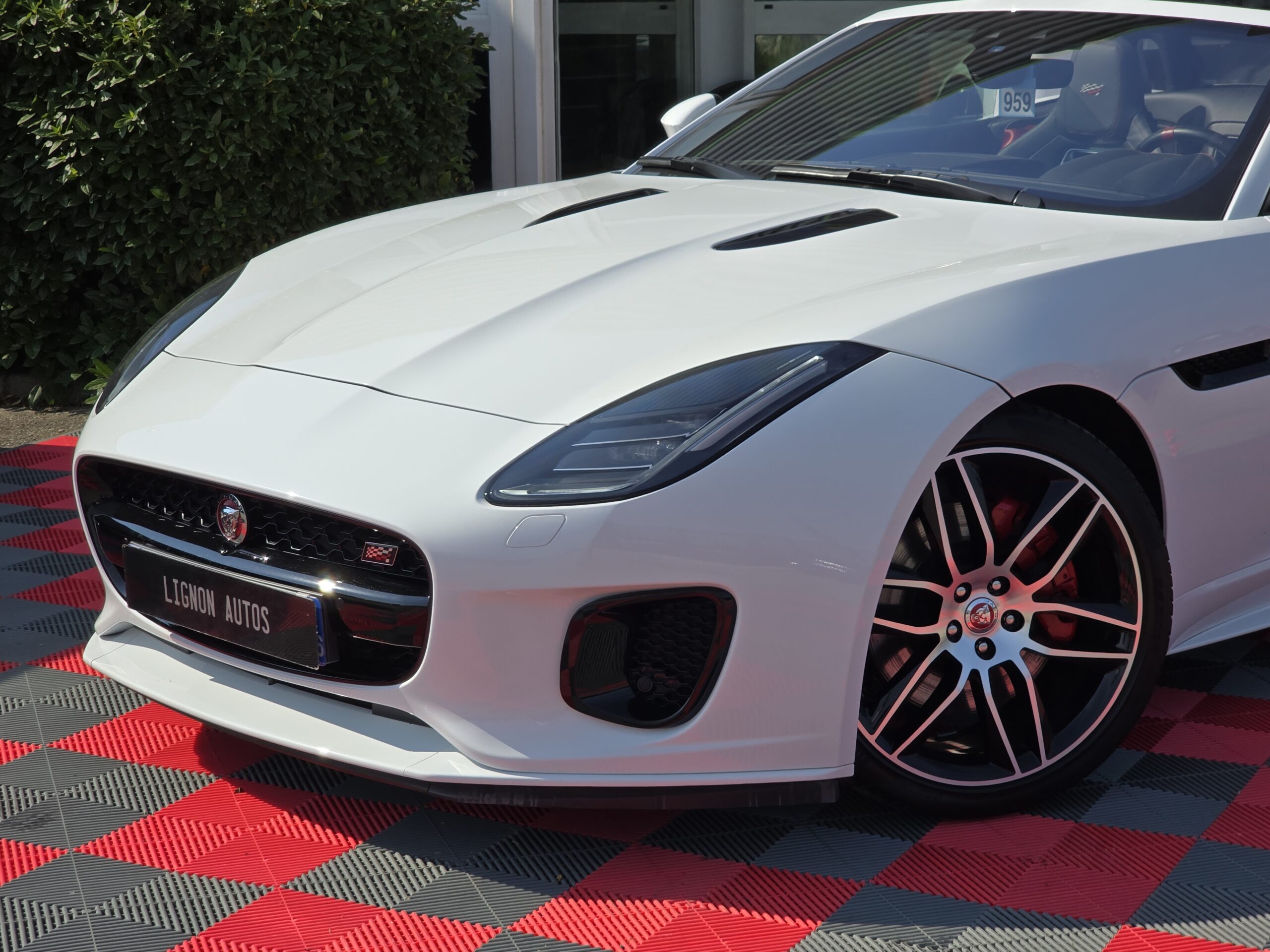 Photo Jaguar F-Type Cabriolet 3.0 V6 Suralimenté 340ch Chequered Flag BVA8