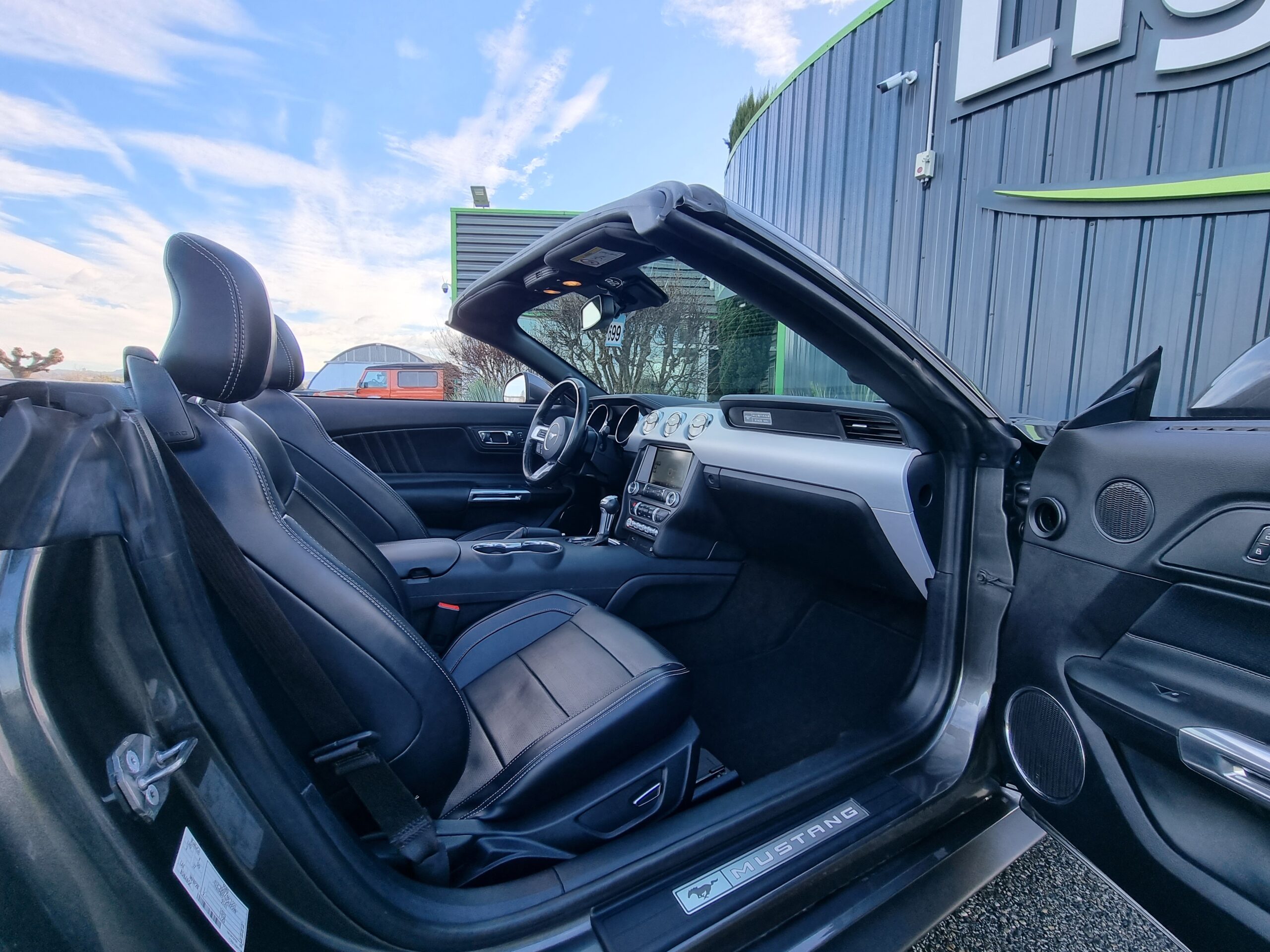Photo Ford Mustang Cabriolet V8 5.0 421 ch Premium Immat France Échappement Ford Performance