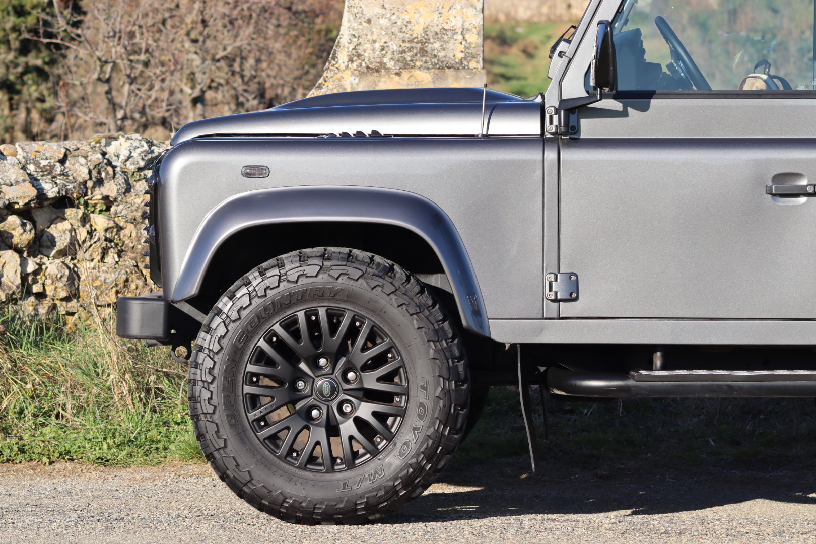 Photo LAND ROVER DEFENDER 90 TD4 SW 2.2 4 PLACES "SE" FULL OPTIONS