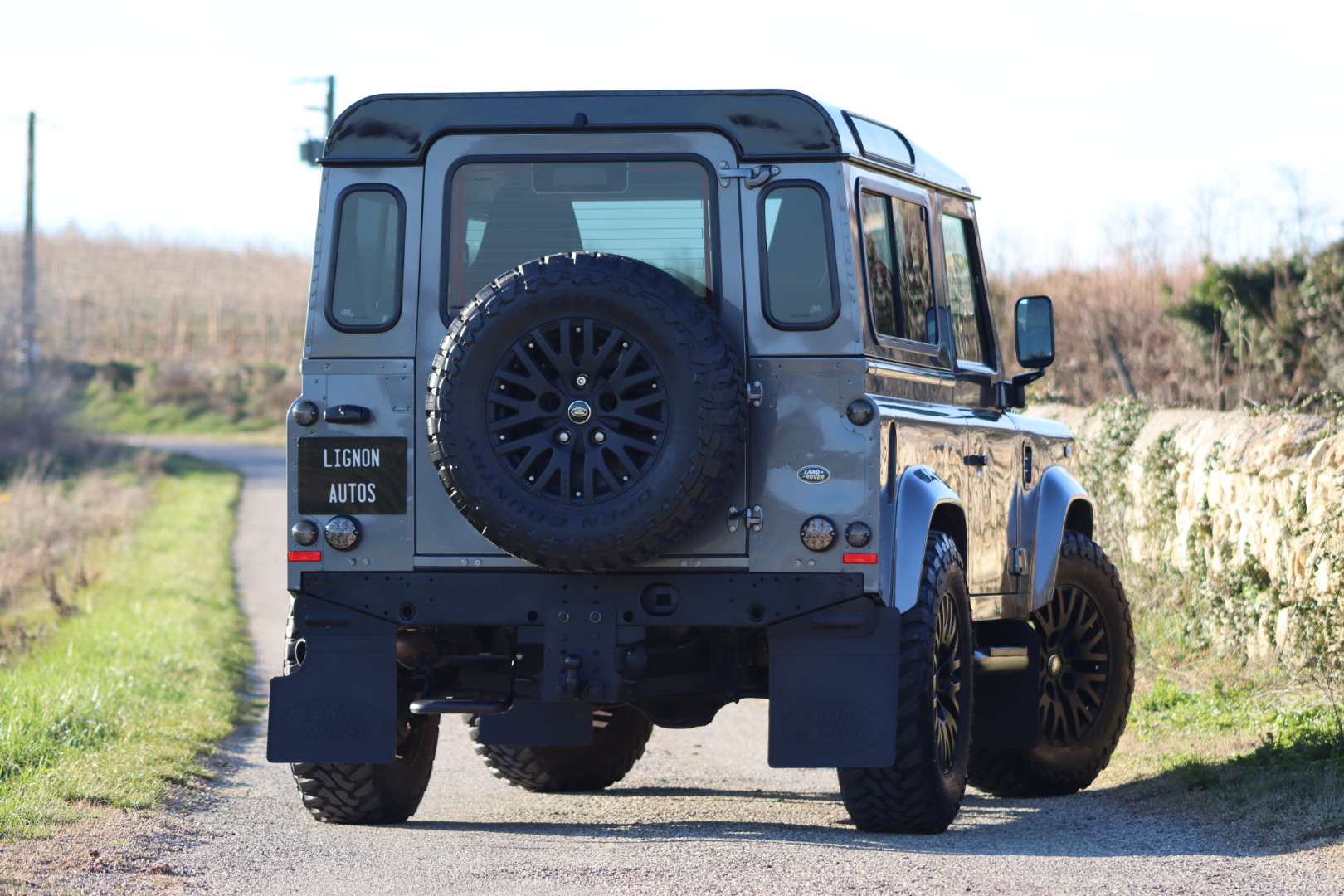 Photo LAND ROVER DEFENDER 90 TD4 SW 2.2 4 PLACES "SE" FULL OPTIONS
