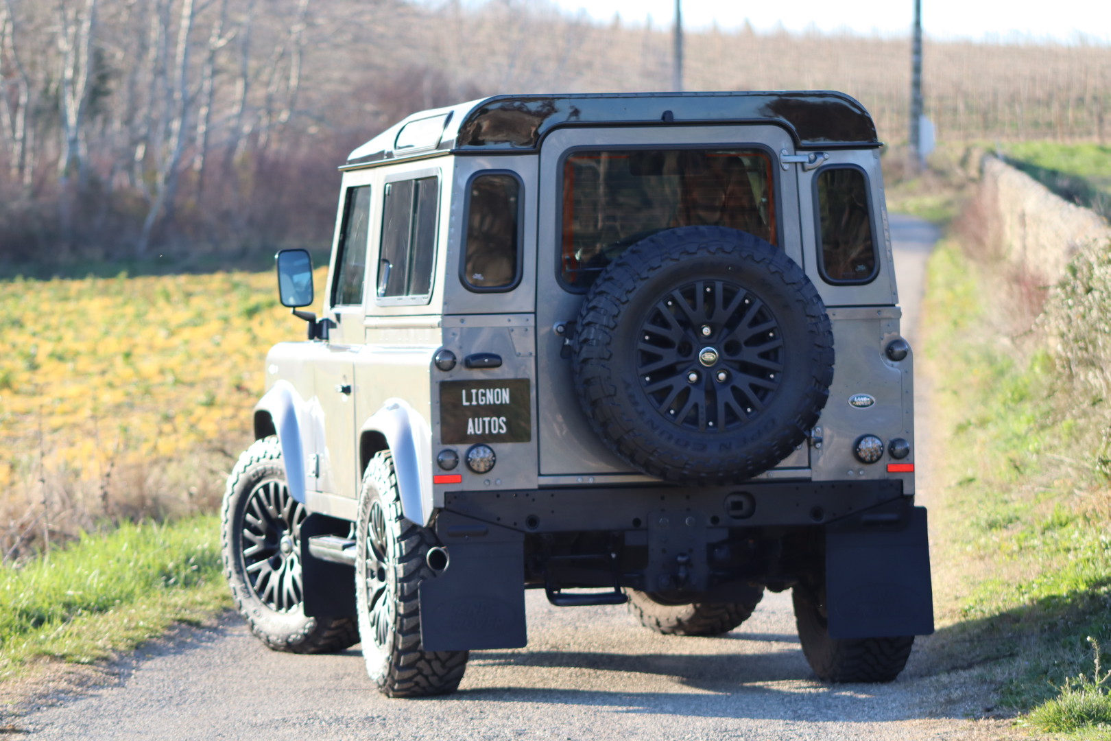 Photo LAND ROVER DEFENDER 90 TD4 SW 2.2 4 PLACES "SE" FULL OPTIONS