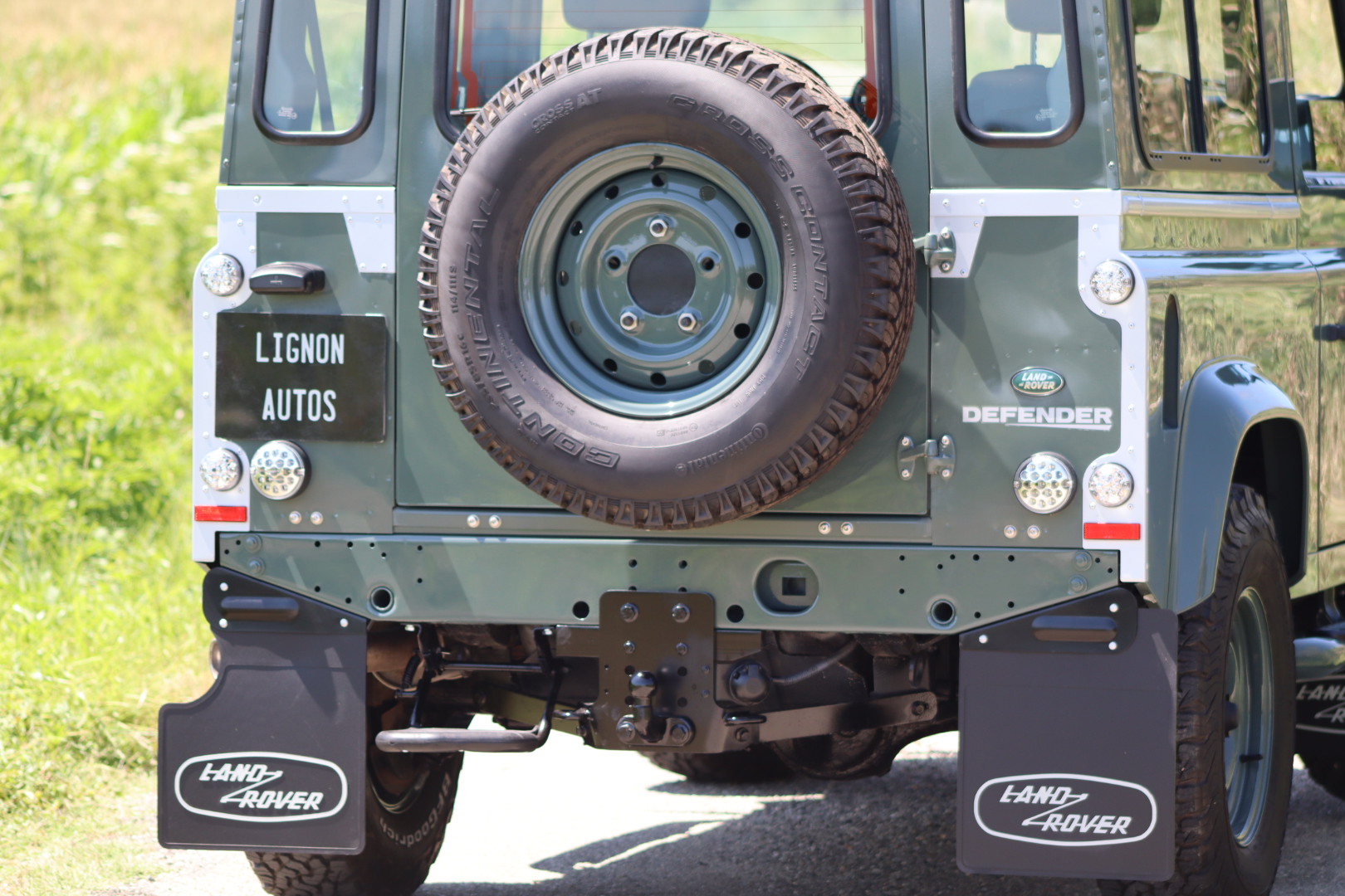 Photo Land Rover Defender 90 Td4 2.2 SW 4 Places "Keswick Green"