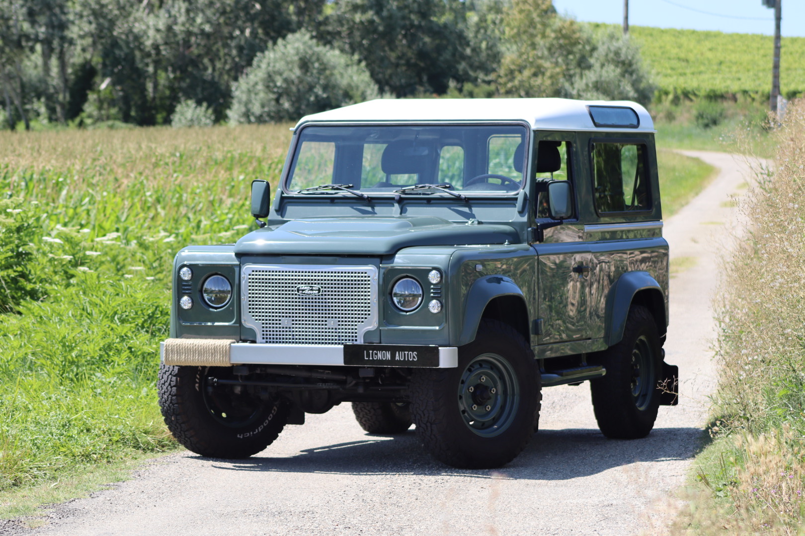 Photo Land Rover Defender 90 Td4 2.2 SW 4 Places "Keswick Green"