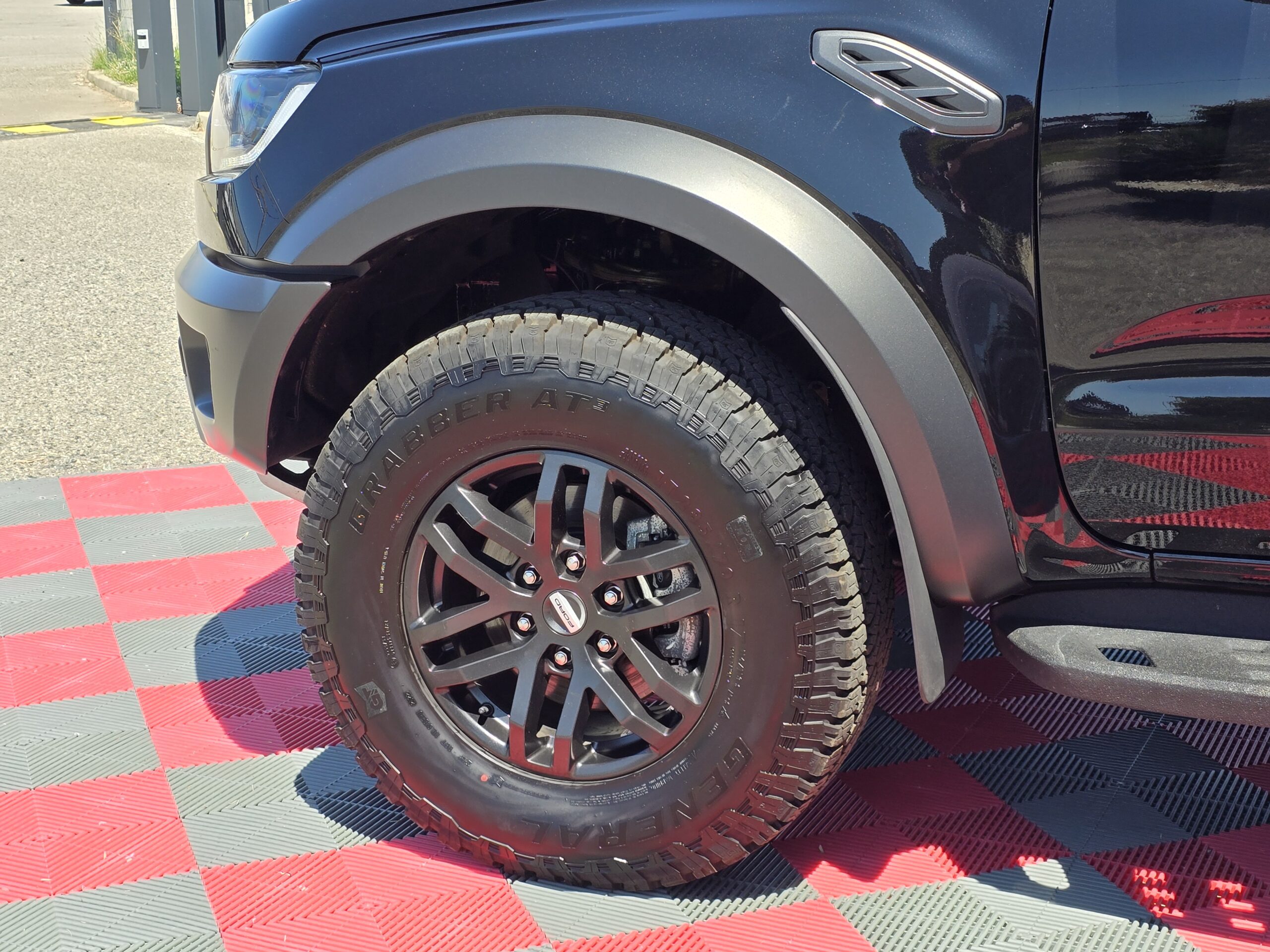 Photo Ford Ranger Raptor Double Cabine 2.0 TDCi 213 EcoBlue BVA10