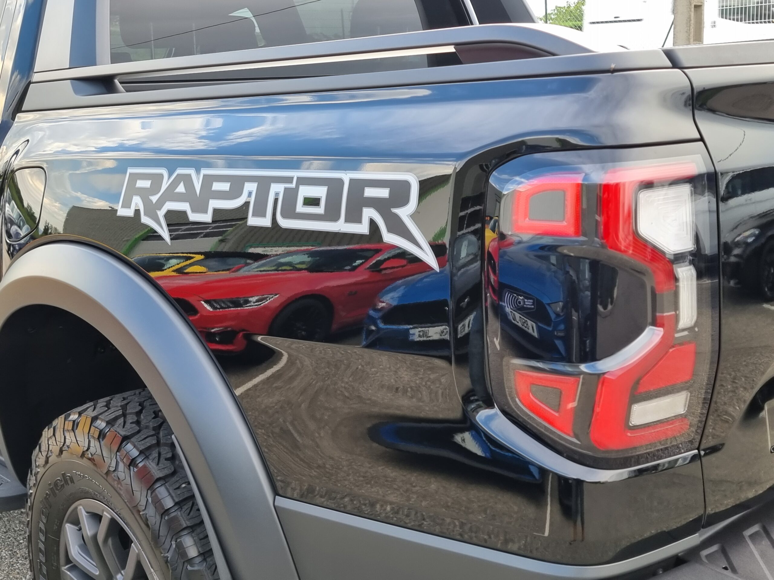 Photo Ford Ranger Raptor 3.0l Ecoboost V6 292cv 2024 PAS DE MALUS 4 PLACES TVA RECUPERABLE Disponible Immédiatement