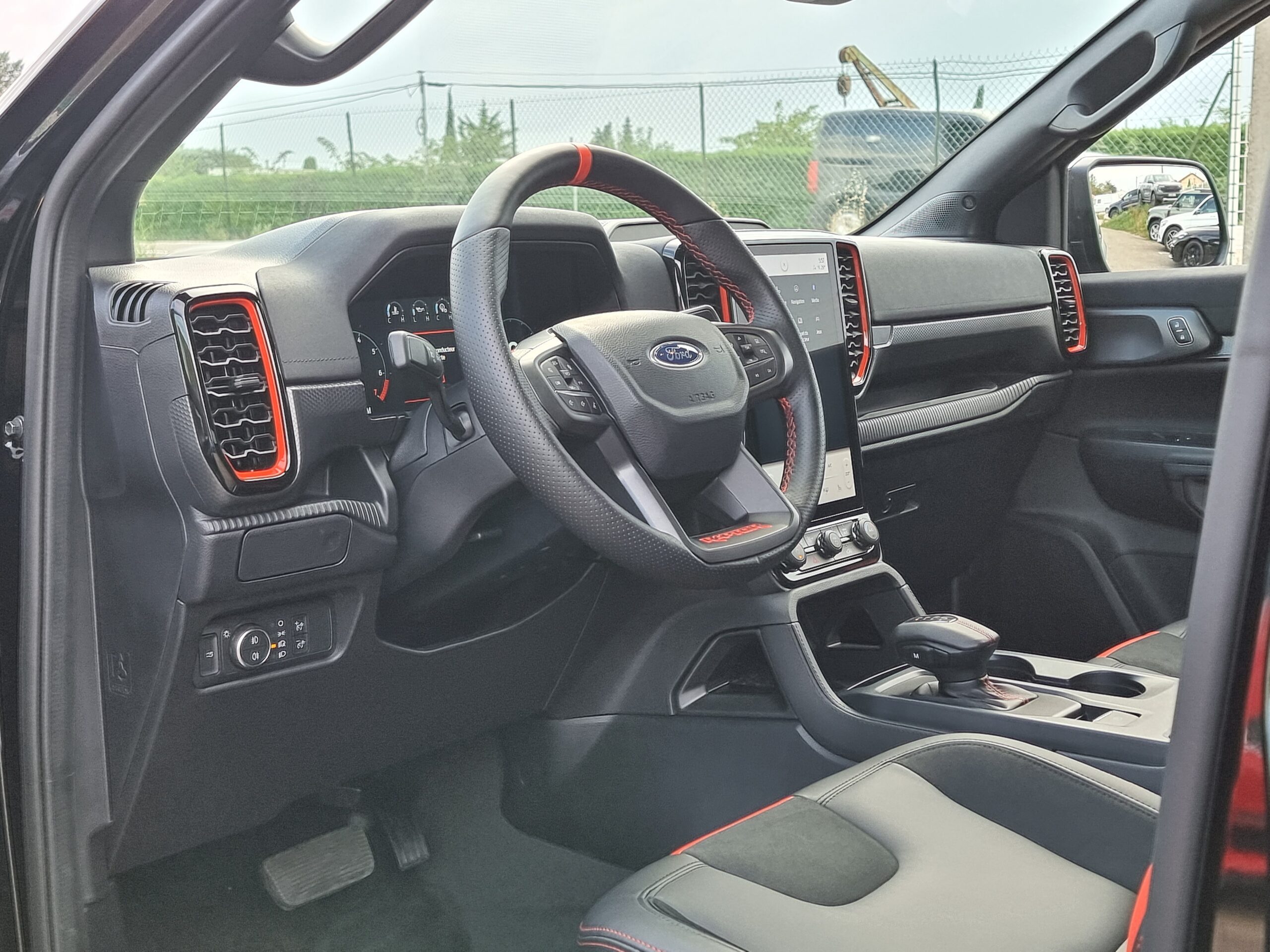 Photo Ford Ranger Raptor 3.0l Ecoboost V6 292cv 2024 PAS DE MALUS 4 PLACES TVA RECUPERABLE Disponible Immédiatement