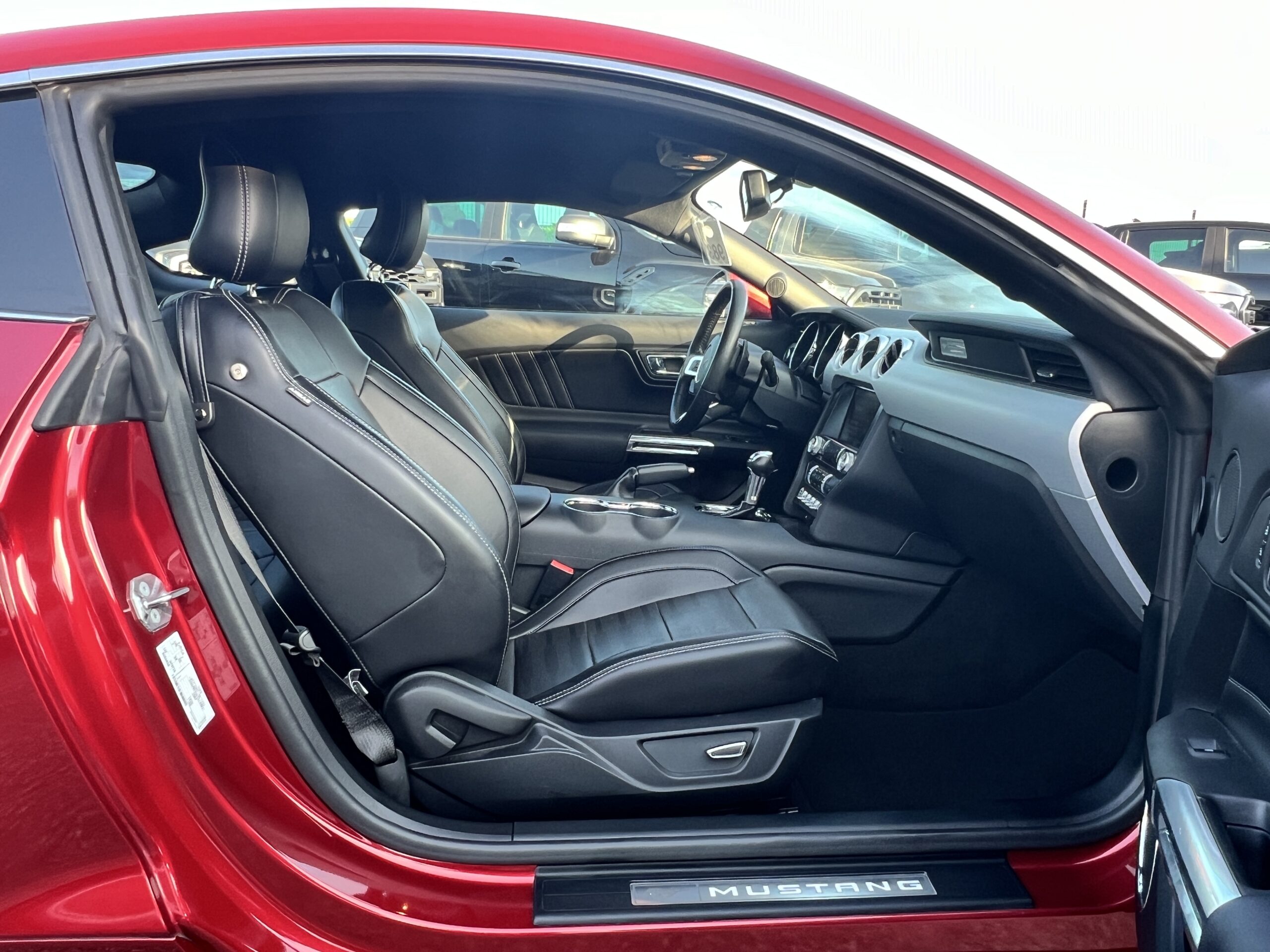 Photo Ford Mustang Fastback GT 5.0l V8 421 Premium