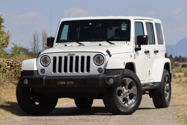 1018 Jeep Wrangler Unlimited Sahara 3.6 v6 284 ch avec la bache pour l’été