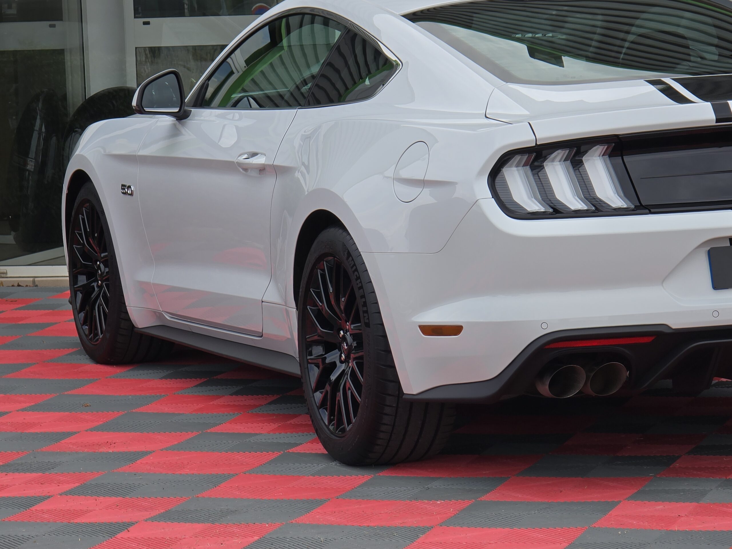 Photo Ford Mustang V8 Fastback Gt 450ch Bva10 Premium + Magneride