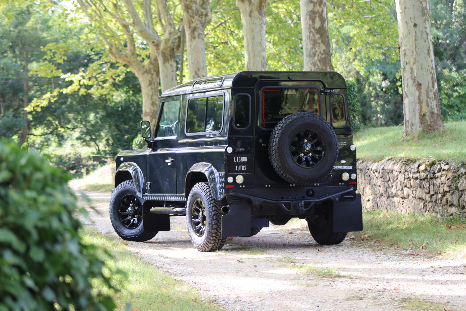 Photo Land Rover Defender 90 td4 sw 4 places "SE"
