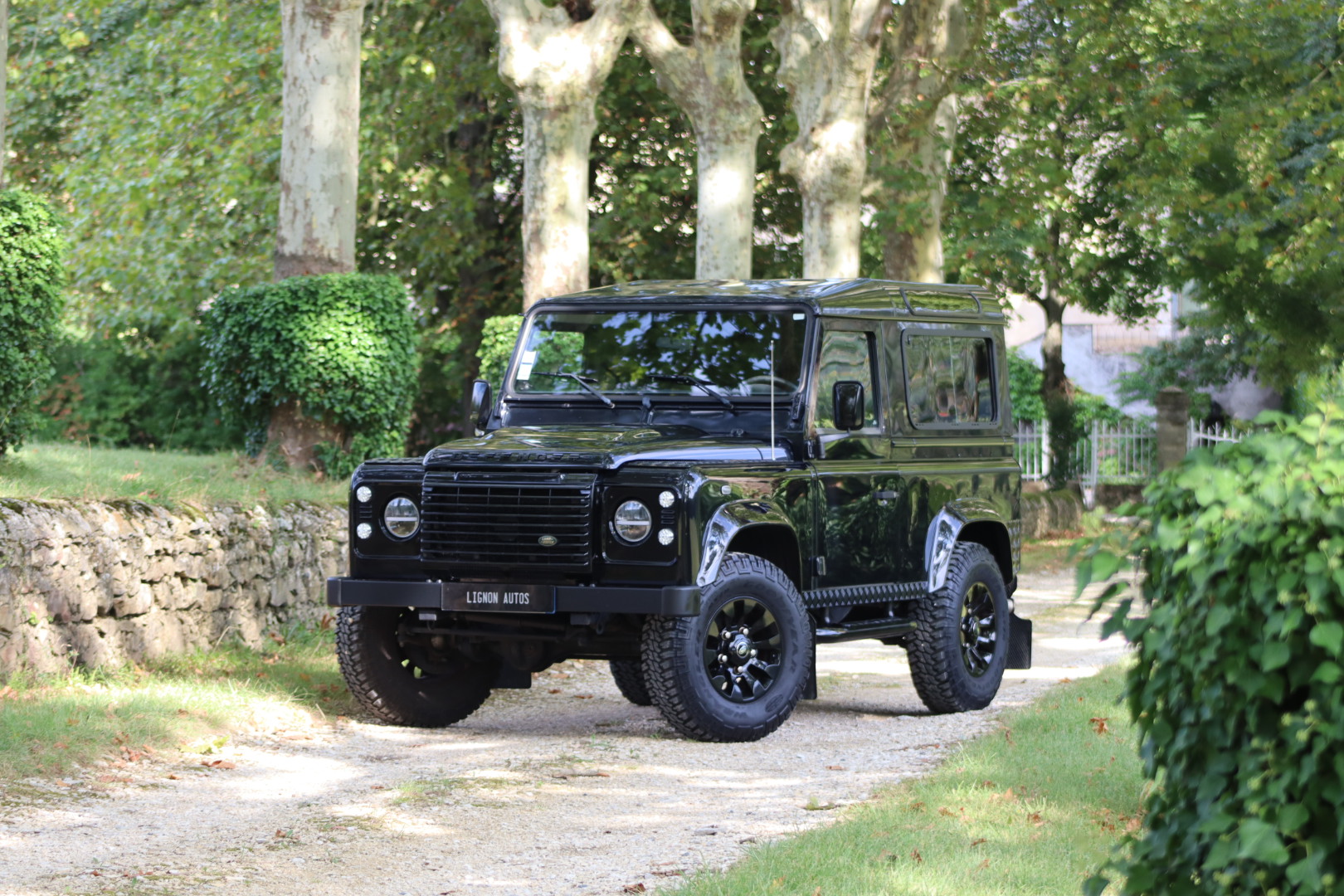 Photo Land Rover Defender 90 td4 sw 4 places "SE"