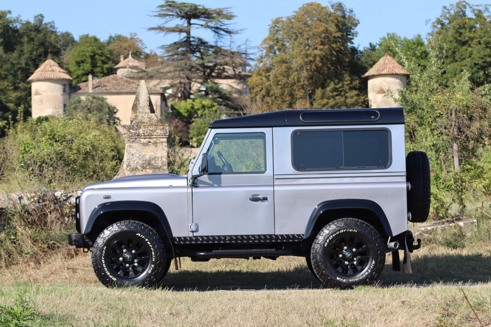Photo Land Rover Defender 90 td4 2.2 Hard Top Utilitaire "SE"
