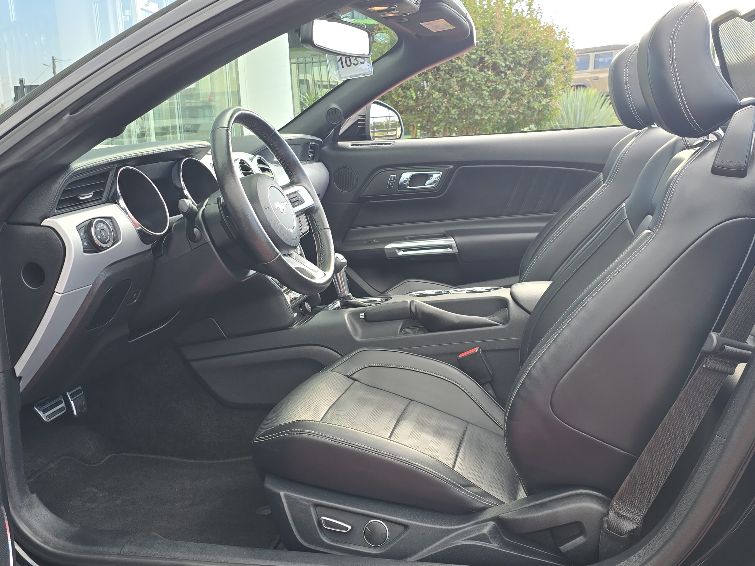 Photo Ford Mustang GT 5.0 v8 Cabriolet 421 BVA