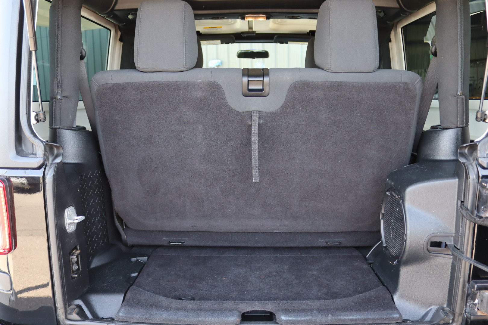 Photo Jeep Wrangler 3 portes 3.6 v6 Pentastar 284ch