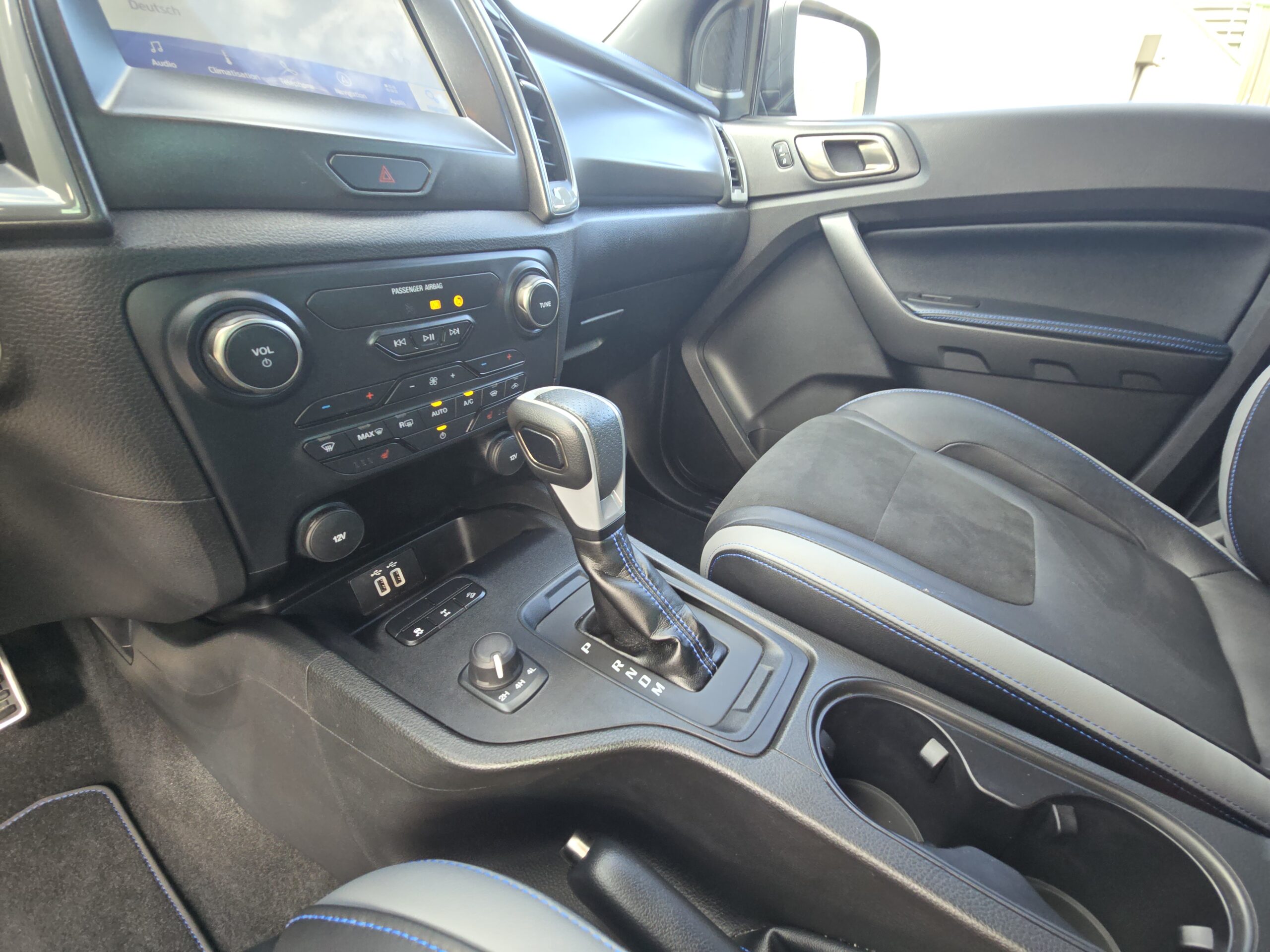 Photo Ford Ranger Raptor Double Cabine 2.0 TDCi 213 EcoBlue BVA10 TVA RECUPERABLE