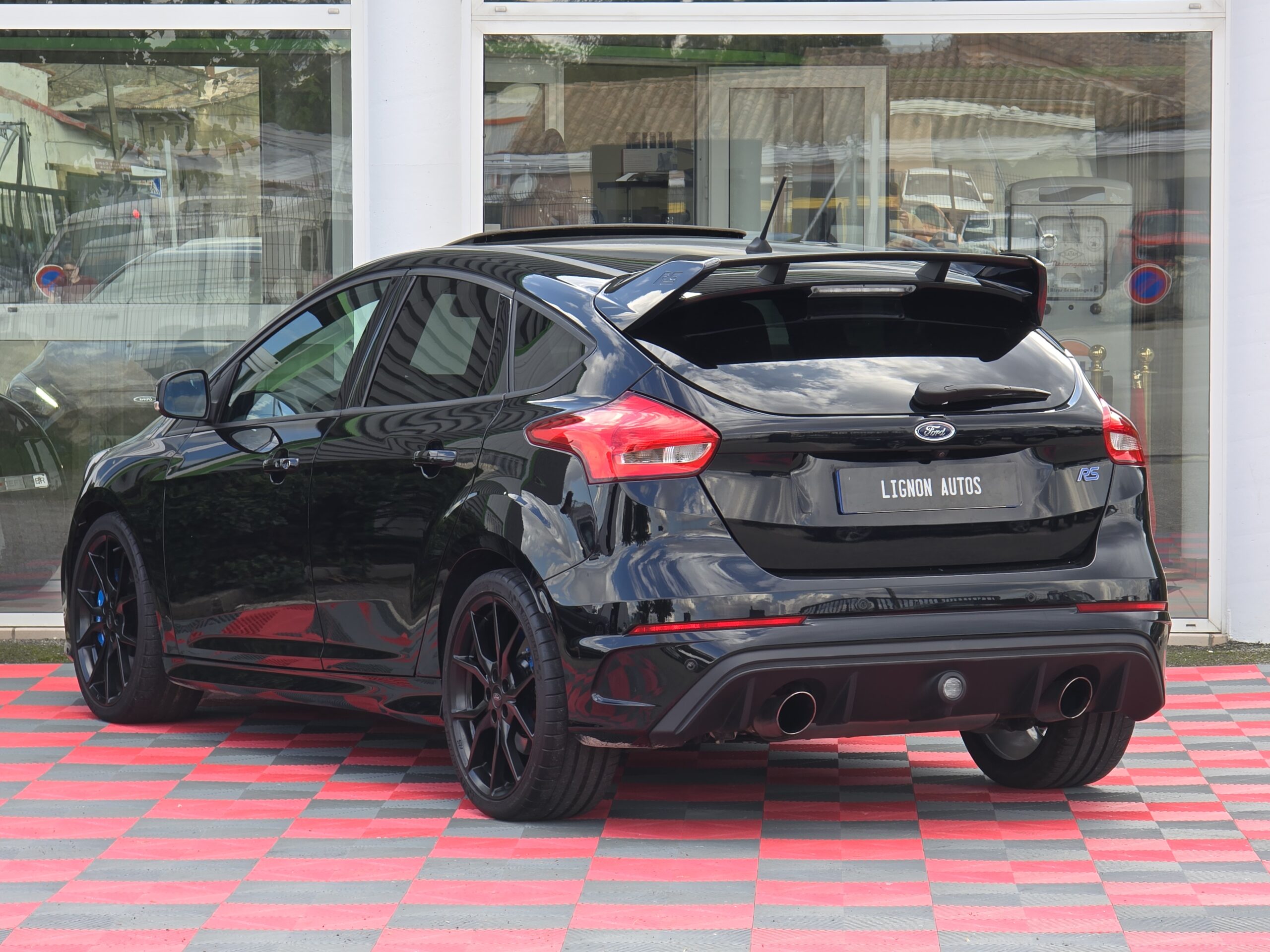 Photo Ford Focus RS 350 CH Recaro & Pack Performance