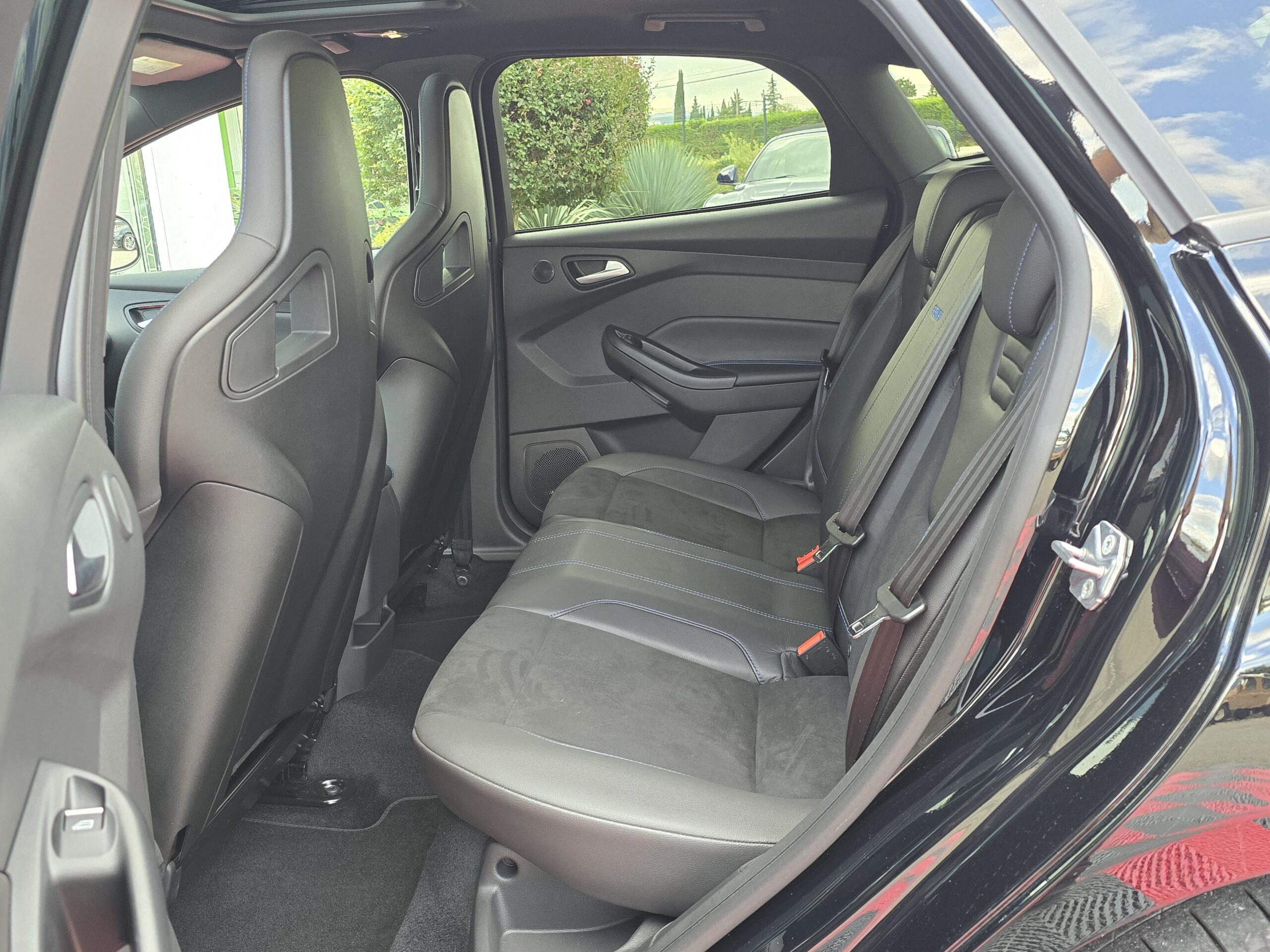 Photo Ford Focus RS 350 CH Recaro & Pack Performance
