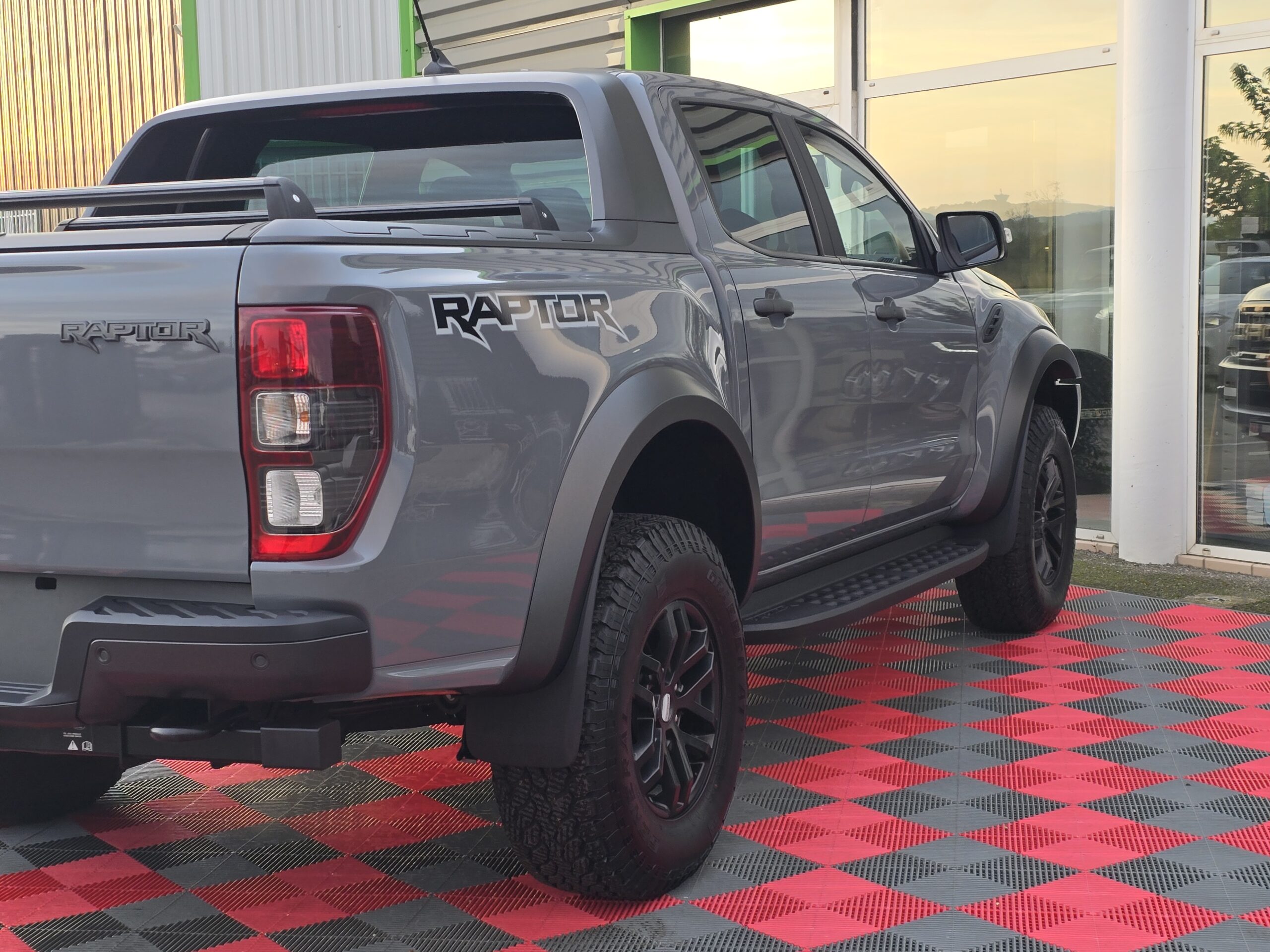 Photo Ford Ranger Raptor NEUF Double Cabine 2.0 TDCi 213 EcoBlue BVA10 TVA RECUPERABLE 