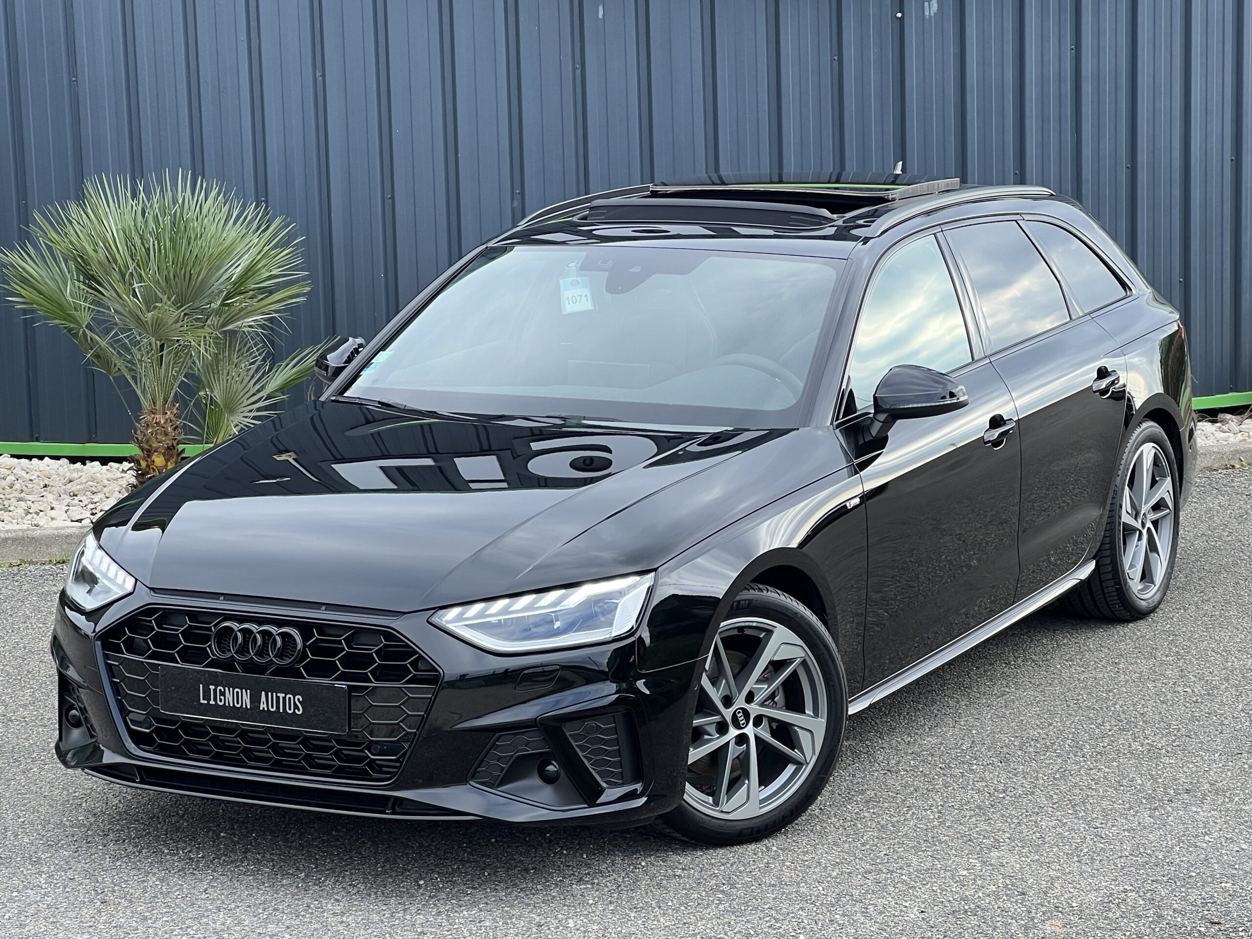 Photo Audi A4 Avant 35 TFSI 150 ch S-TRONIC 7  S-Line Origine France 1ère main