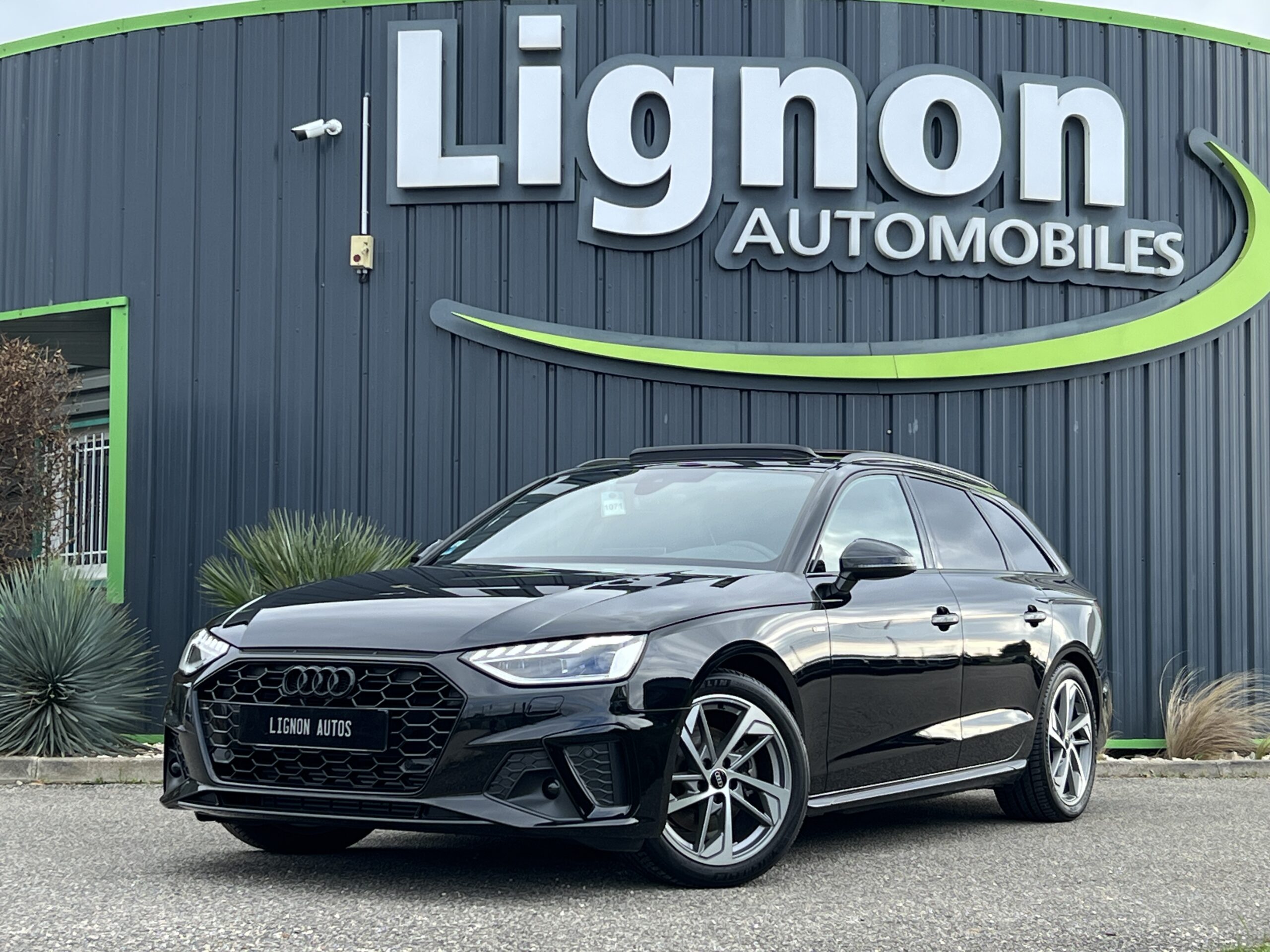 Photo Audi A4 Avant 35 TFSI 150 ch S-TRONIC 7  S-Line Origine France 1ère main