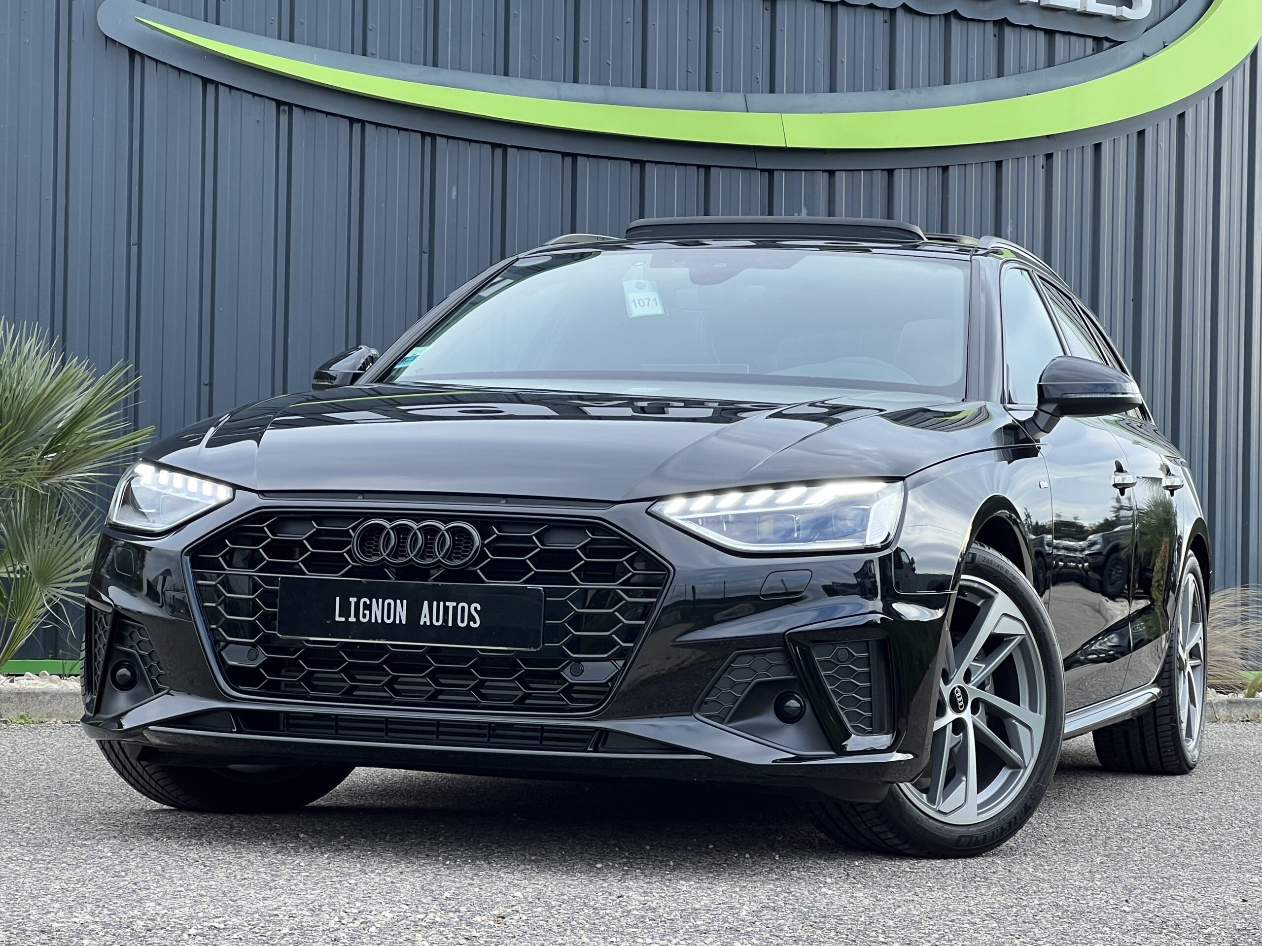 Photo Audi A4 Avant 35 TFSI 150 ch S-TRONIC 7  S-Line Origine France 1ère main