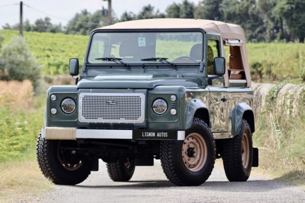 1089 Land Rover Defender 90 Soft top 2.2l « Keswick Green »