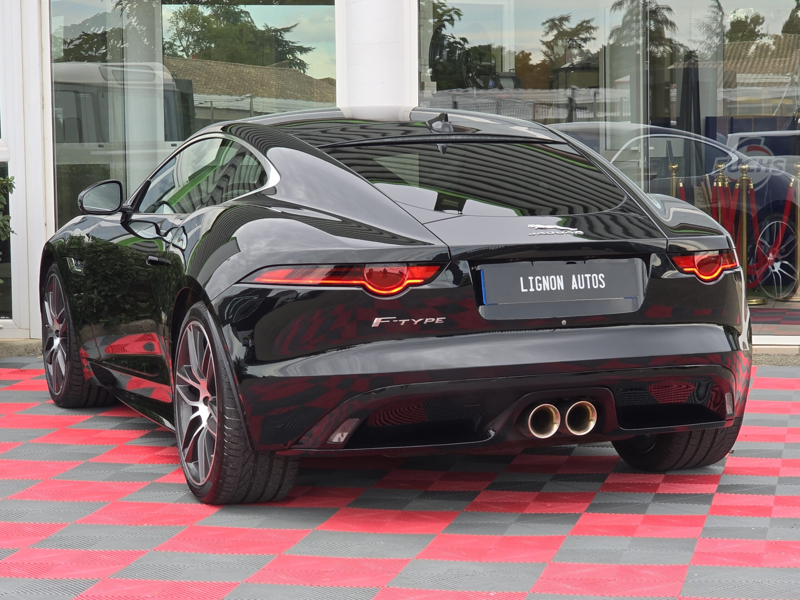 Photo Jaguar F-type Coupé P 380 R-Dynamic AWD BVA8