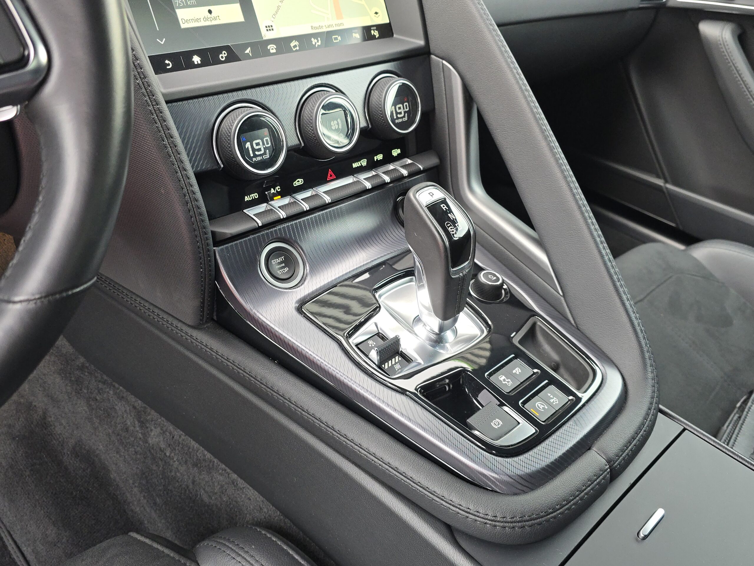 Photo Jaguar F-type Coupé P 380 R-Dynamic AWD BVA8